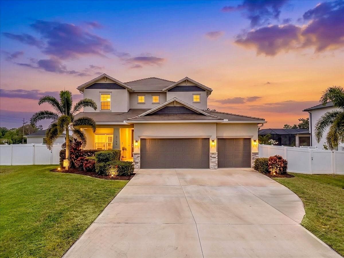 Single Family Residence at 2194 FAIRWAY AVE S, ST PETERSBURG, photo 65 of 85