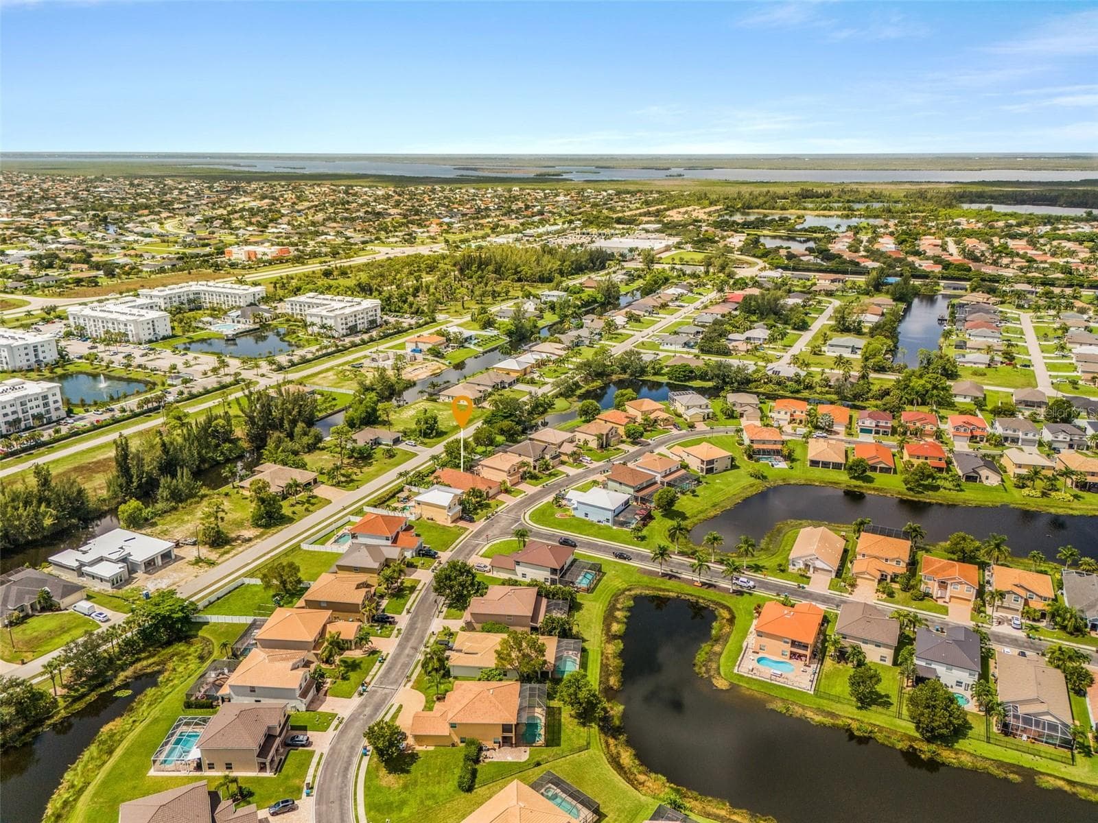 Single Family Residence at 2229 CAPE HEATHER CIR, CAPE CORAL, photo 16 of 33