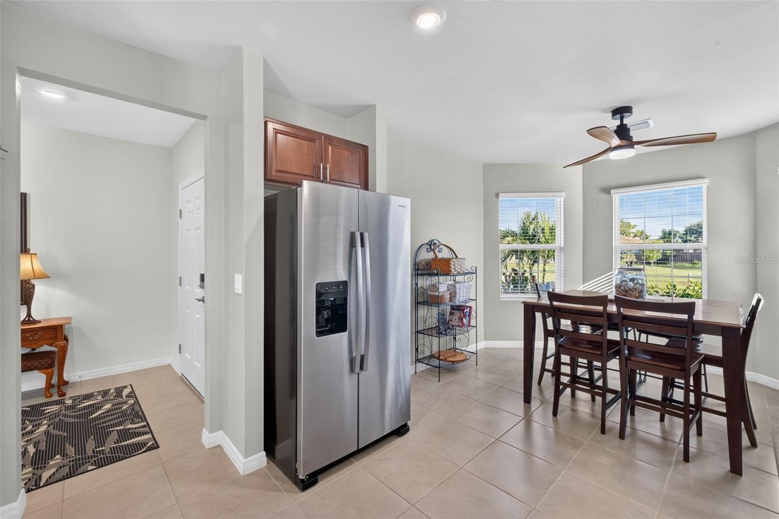 Stainless Steel Appliances & Updated Fan - 1706 NW 30TH LN, CAPE CORAL