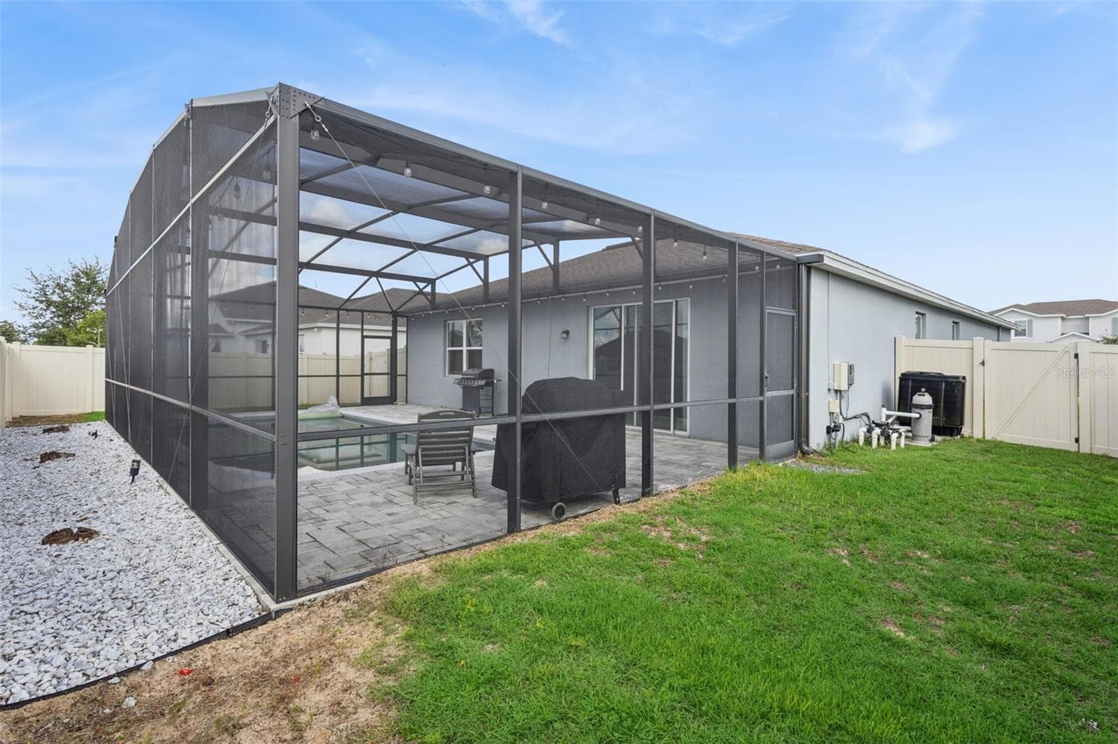 Screen-enclosed Pool Patio - backyard - 2749 HILLTOP LOOP, APOPKA