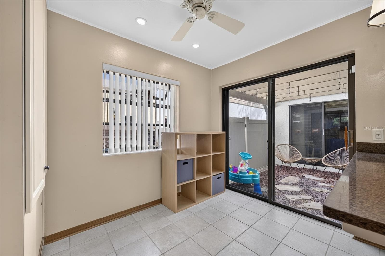 Single Family Residence at 1010 W PEBBLE BEACH CIR, WINTER SPRINGS, photo 16 of 42