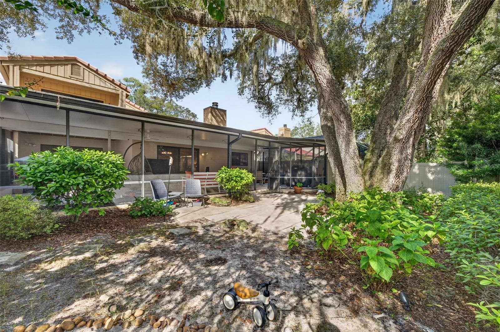 Single Family Residence at 1010 W PEBBLE BEACH CIR, WINTER SPRINGS, photo 34 of 42