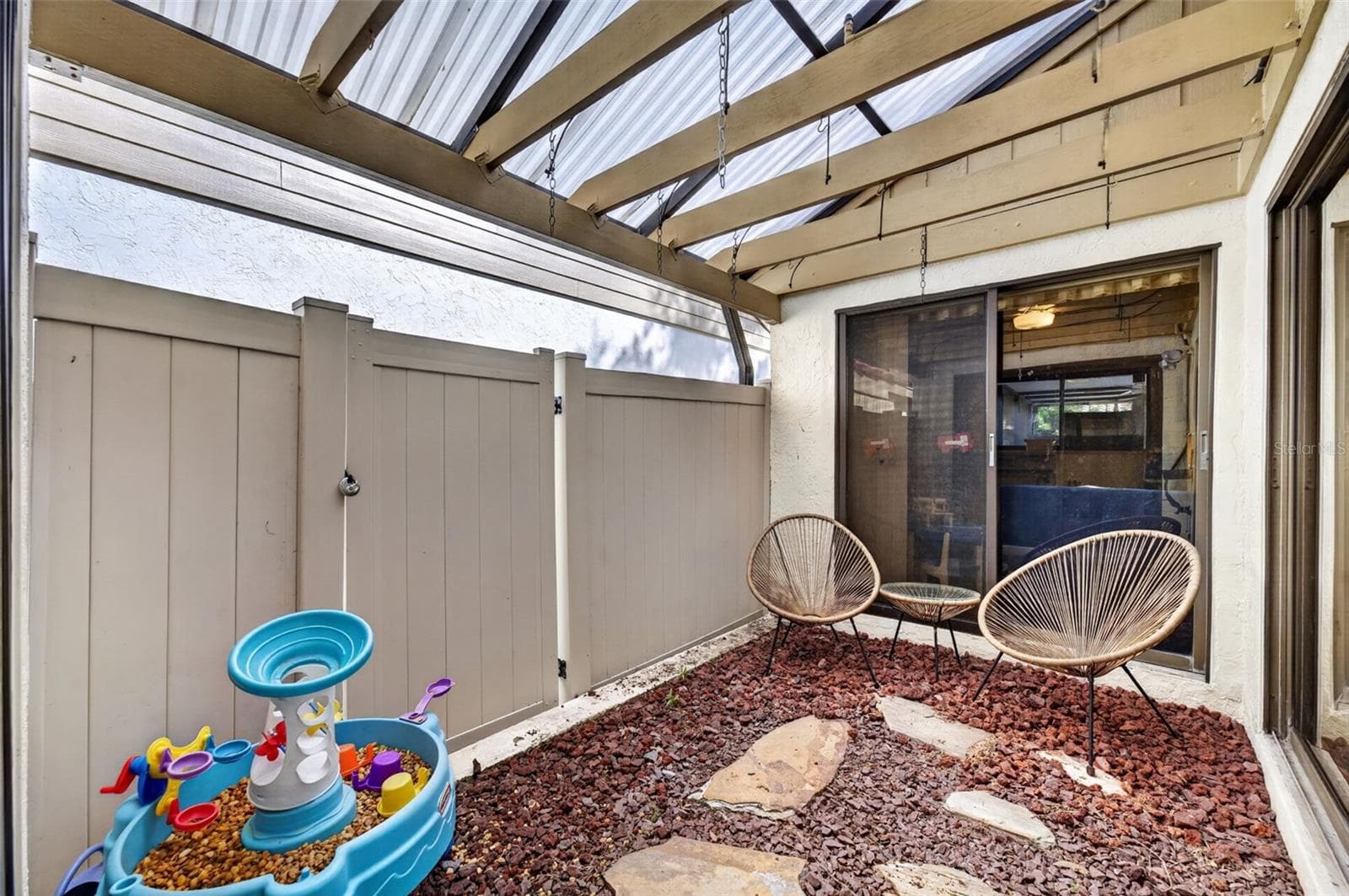 Courtyard off of Kitchen, Dining, Family Room - 1010 W PEBBLE BEACH CIR, WINTER SPRINGS