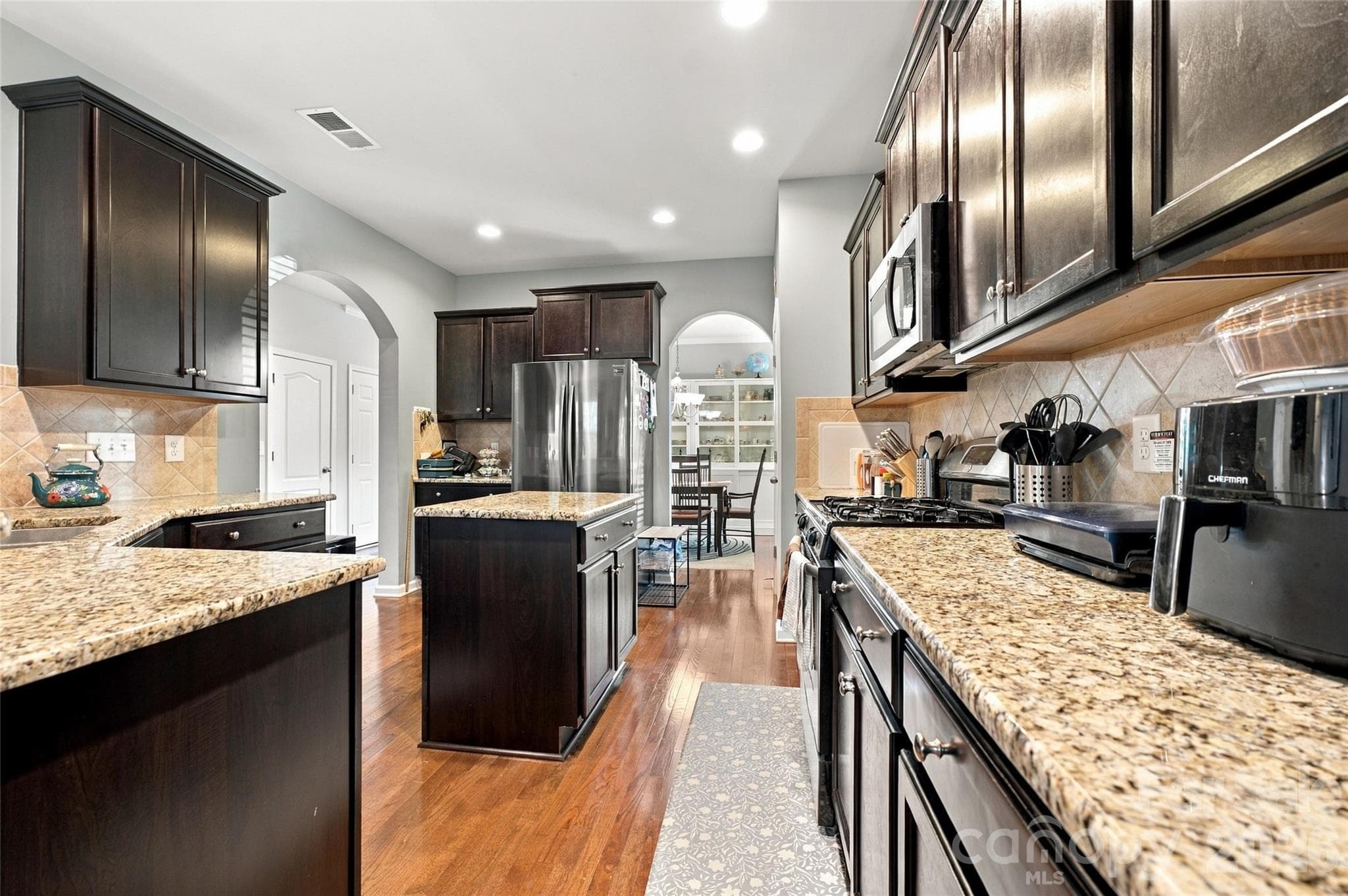 Single Family Residence at 2440 Flintshire Lane, Gastonia, photo 12 of 48