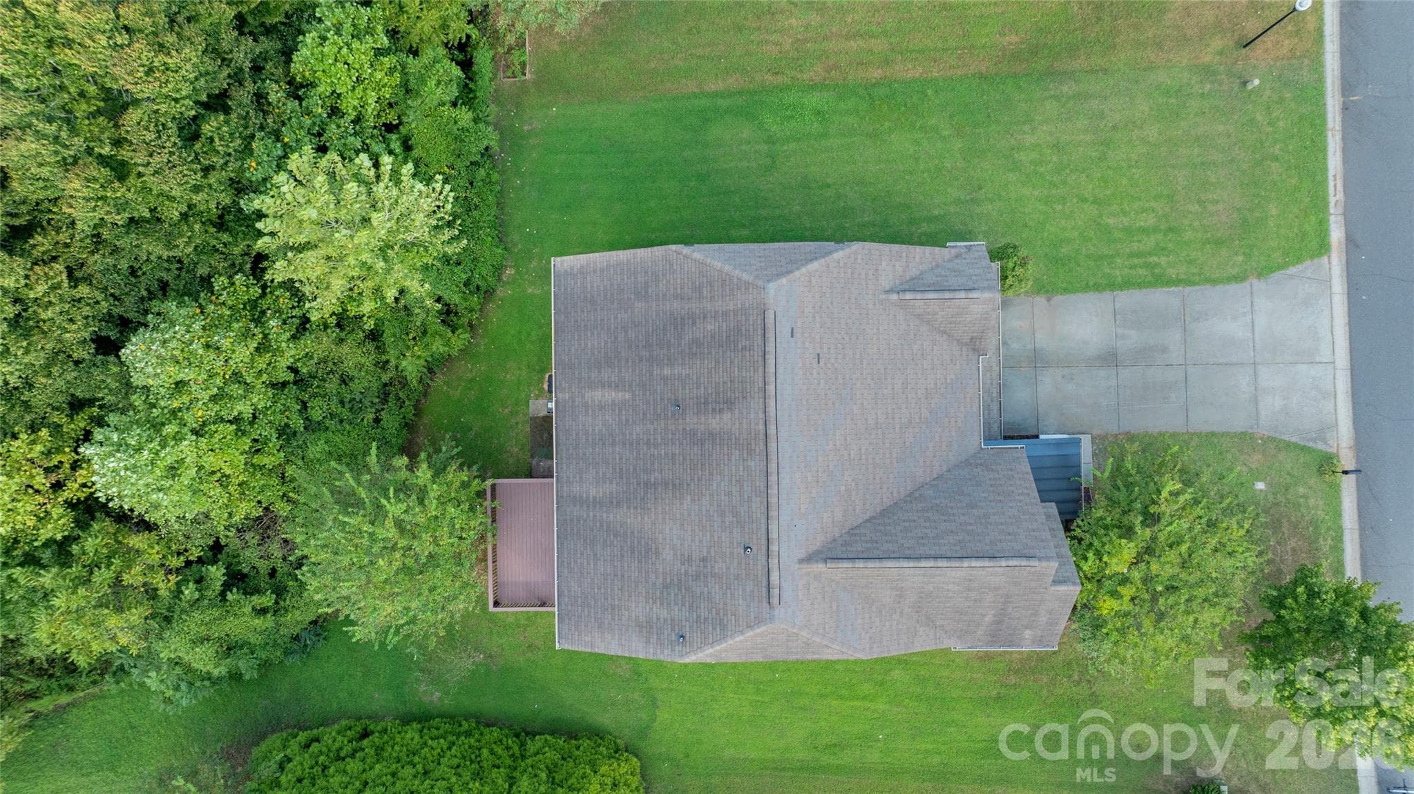 Single Family Residence at 2440 Flintshire Lane, Gastonia, photo 46 of 48