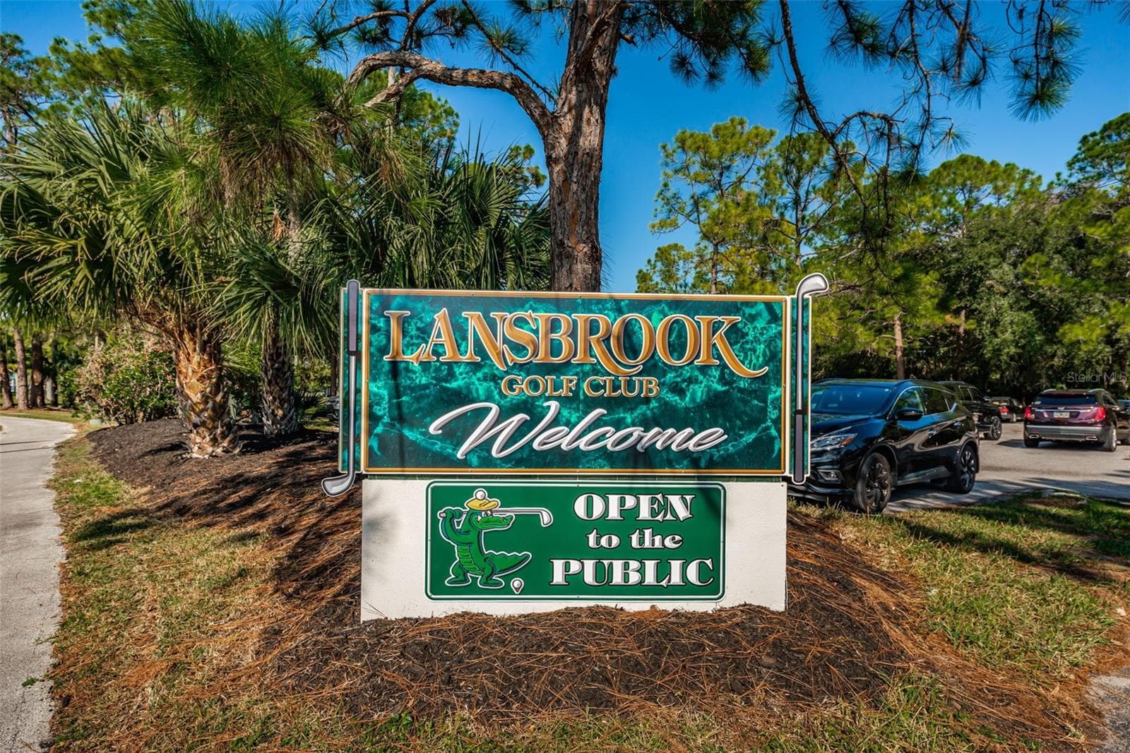 short walk to the Lanbrook Golf Course - 3380 CRYSTAL CT E #P, PALM HARBOR