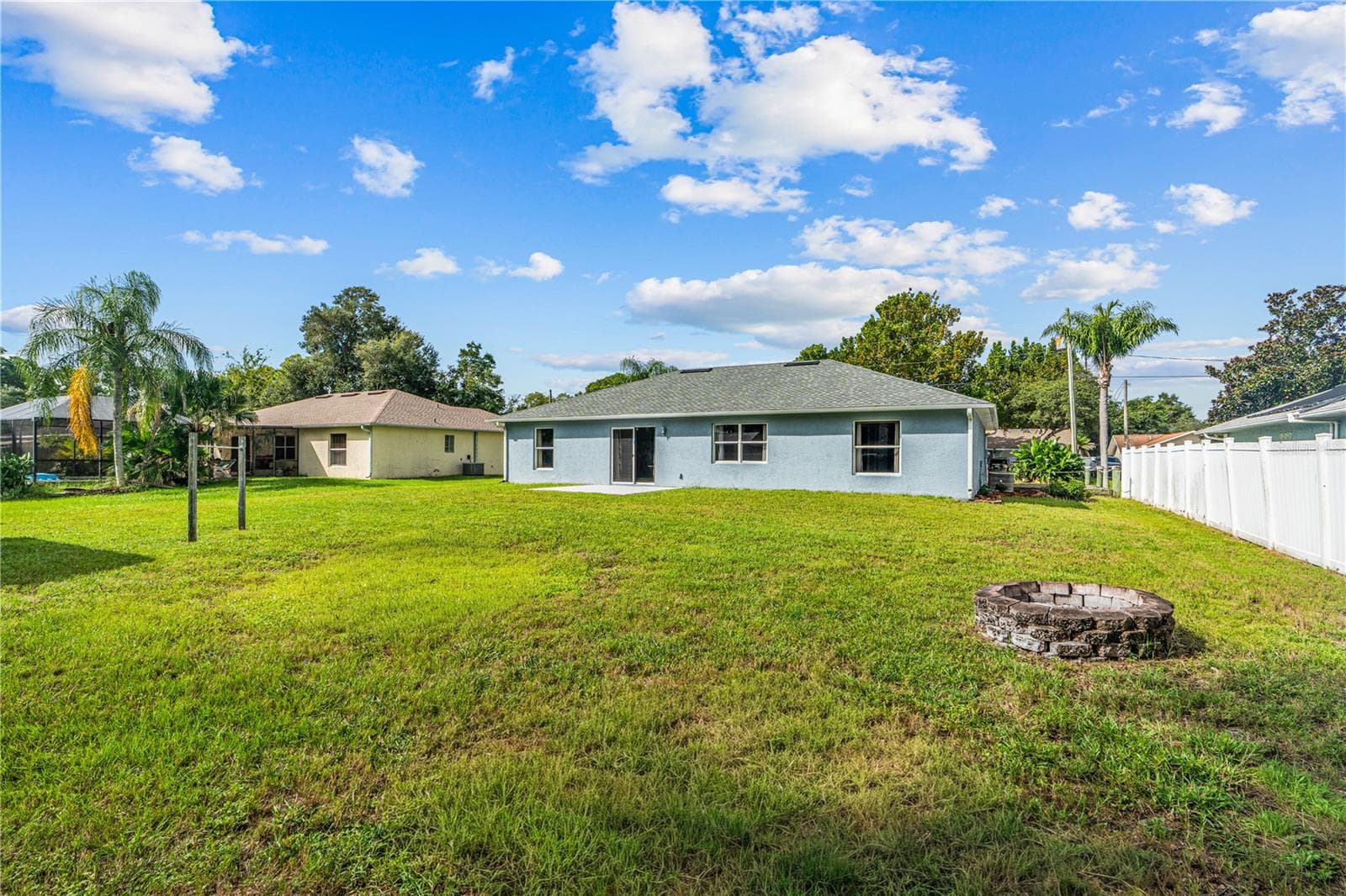 Single Family Residence at 2511 GLENWOOD AVE, NEW SMYRNA BEACH, photo 7 of 36