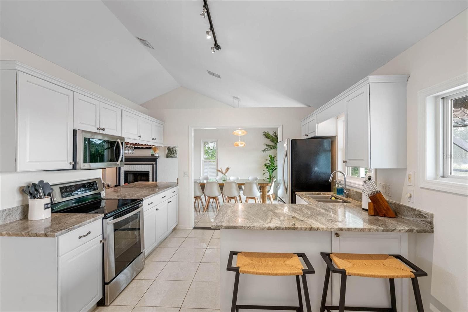 Single Family Residence at 12692 PINEWAY DR, LARGO, photo 24 of 66