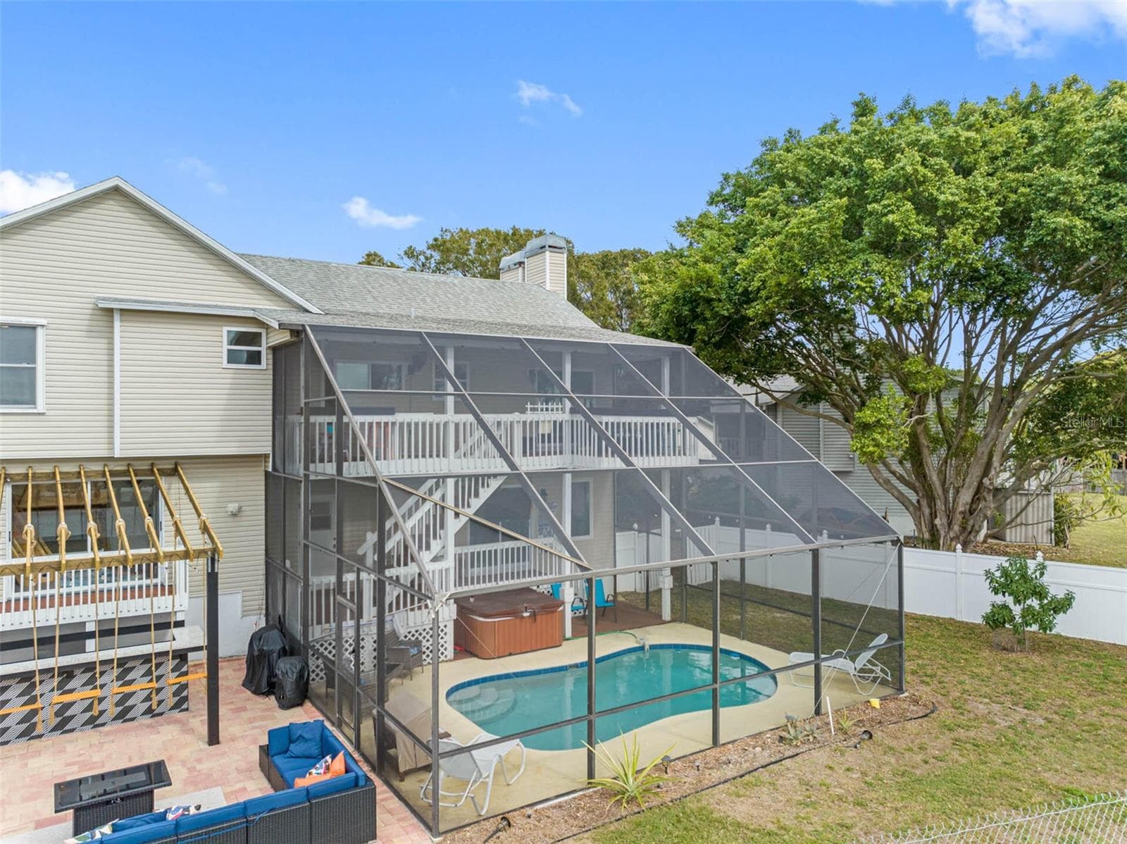 Single Family Residence at 12692 PINEWAY DR, LARGO, photo 60 of 66