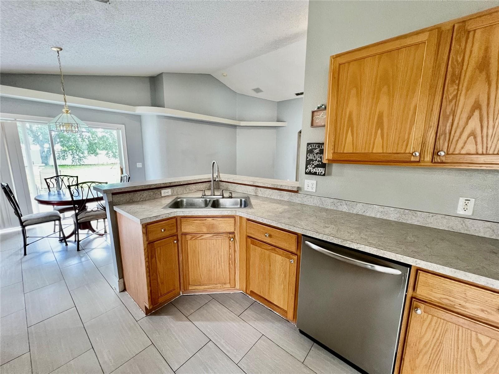 Single Family Residence at 218 ROYAL RIDGE DR, DAVENPORT, photo 11 of 31
