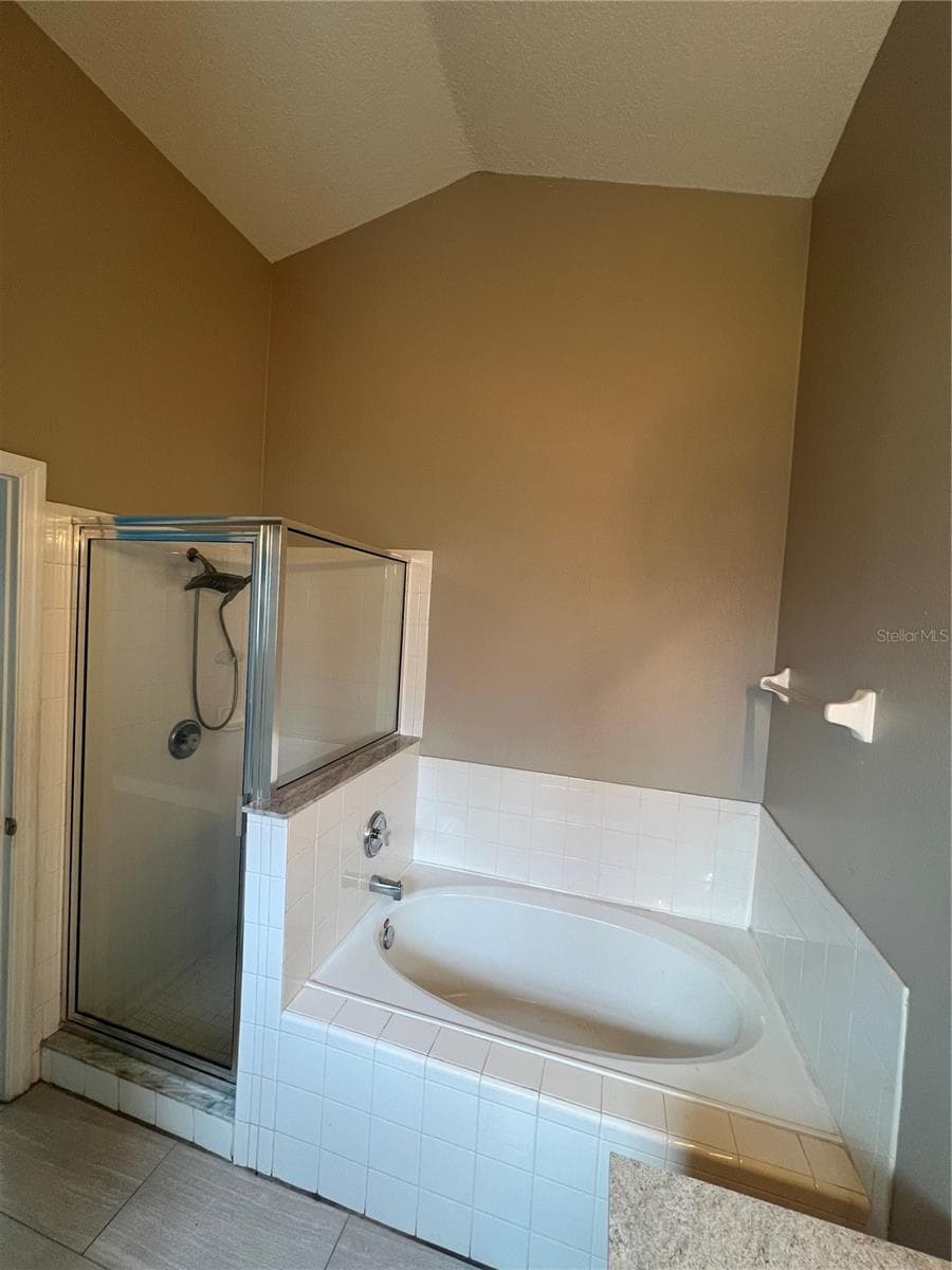 Single Family Residence at 218 ROYAL RIDGE DR, DAVENPORT, photo 21 of 31