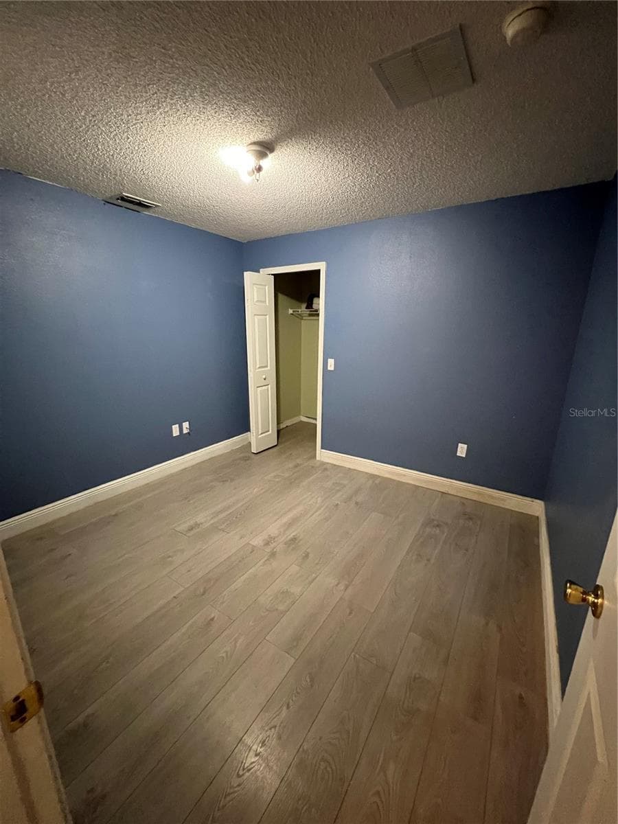 Single Family Residence at 218 ROYAL RIDGE DR, DAVENPORT, photo 25 of 31