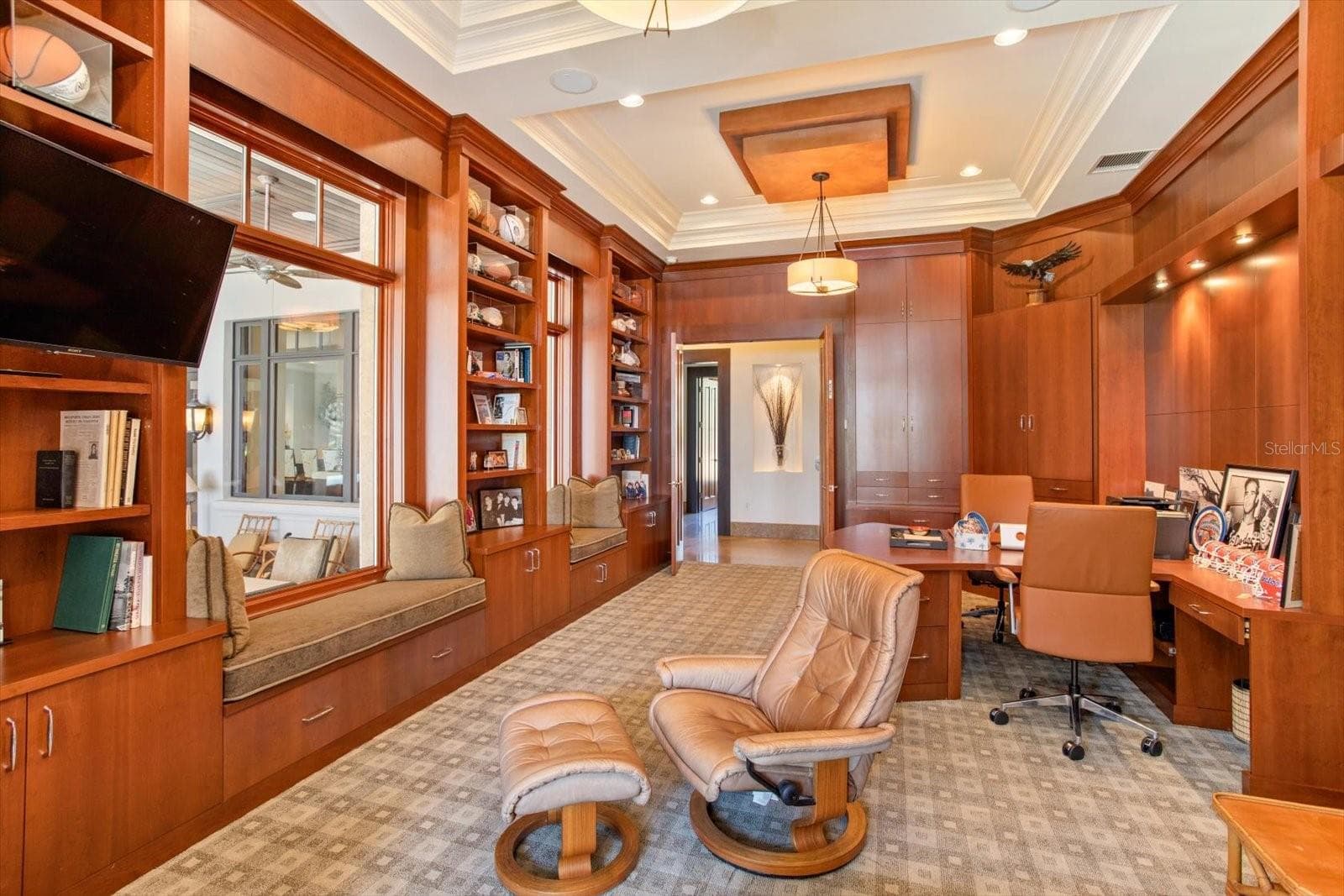 Office window that looks through the house - 5192 VARDON DR, WINDERMERE