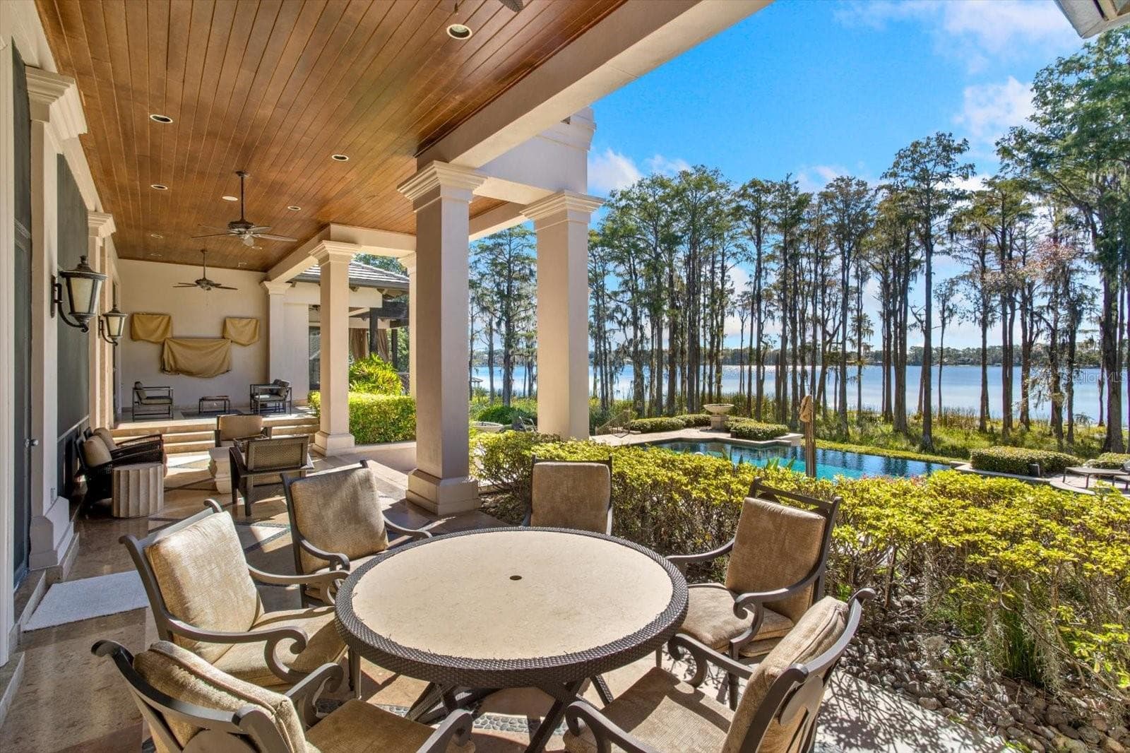 Patio overlooking the pool - 5192 VARDON DR, WINDERMERE