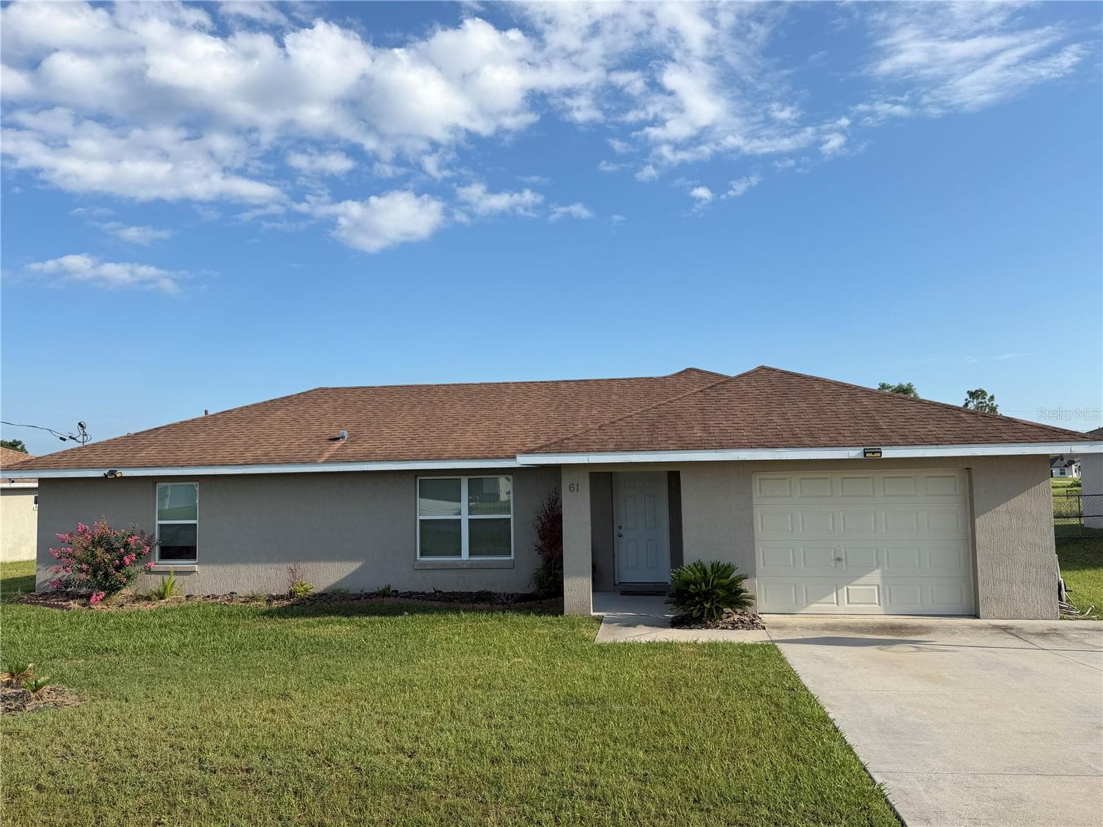 61 WALNUT DR