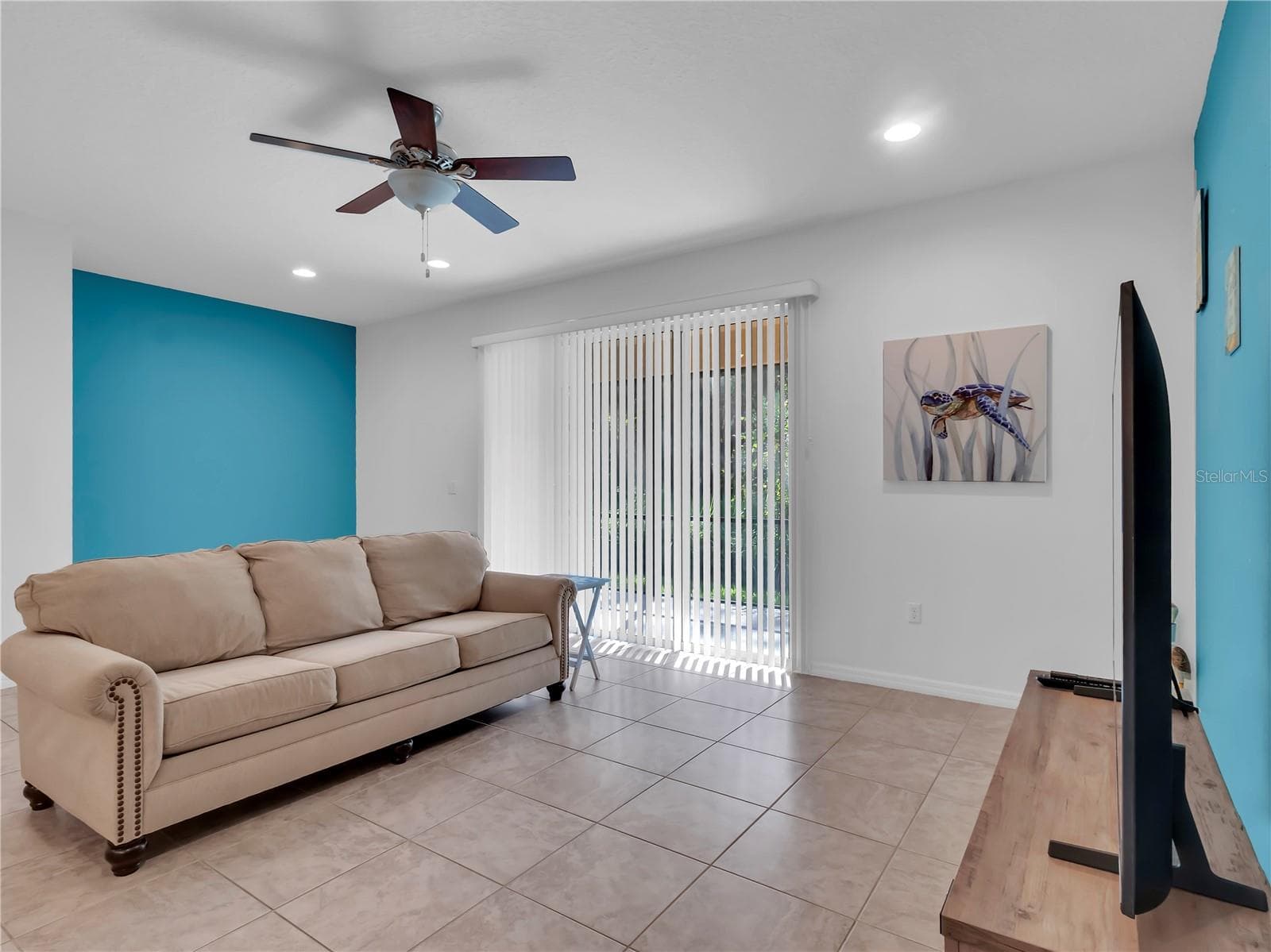 Townhouse at 8343 PINE RIVER RD, TAMPA, photo 8 of 31
