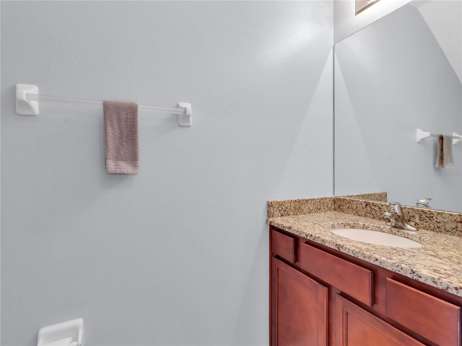 Townhouse at 8343 PINE RIVER RD, TAMPA, photo 11 of 31