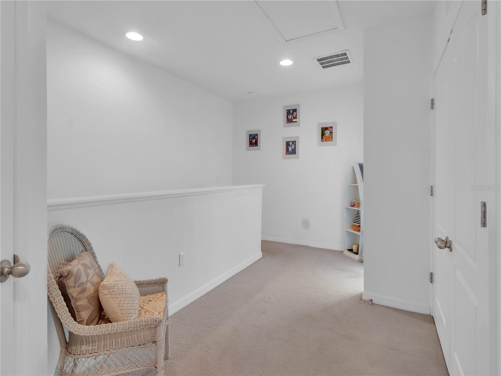 Townhouse at 8343 PINE RIVER RD, TAMPA, photo 13 of 31