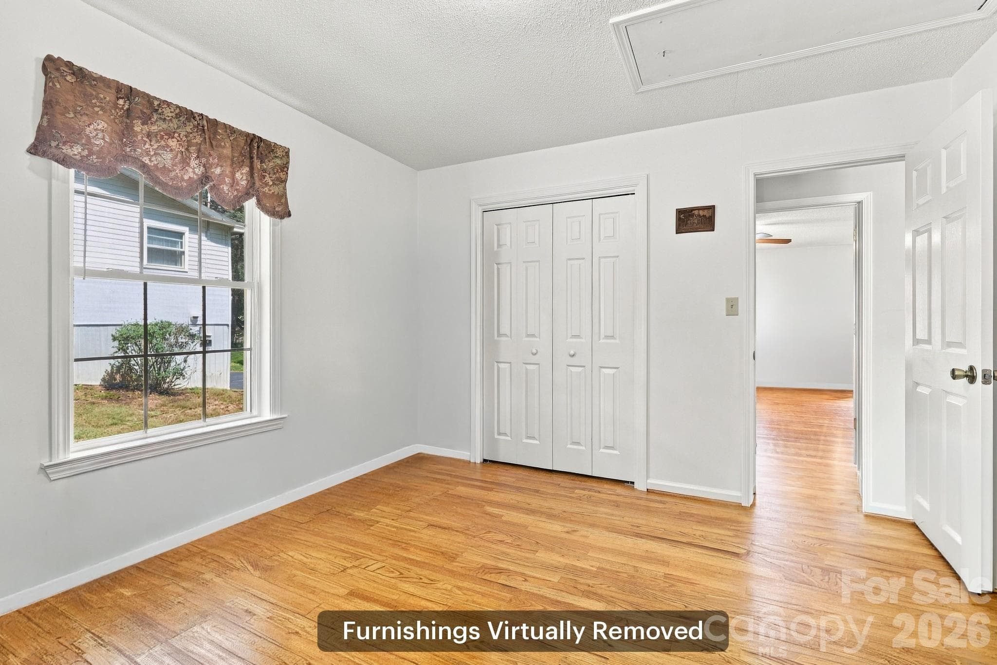 Furnishings Virtually Removed - 6 Cisco Road, Asheville