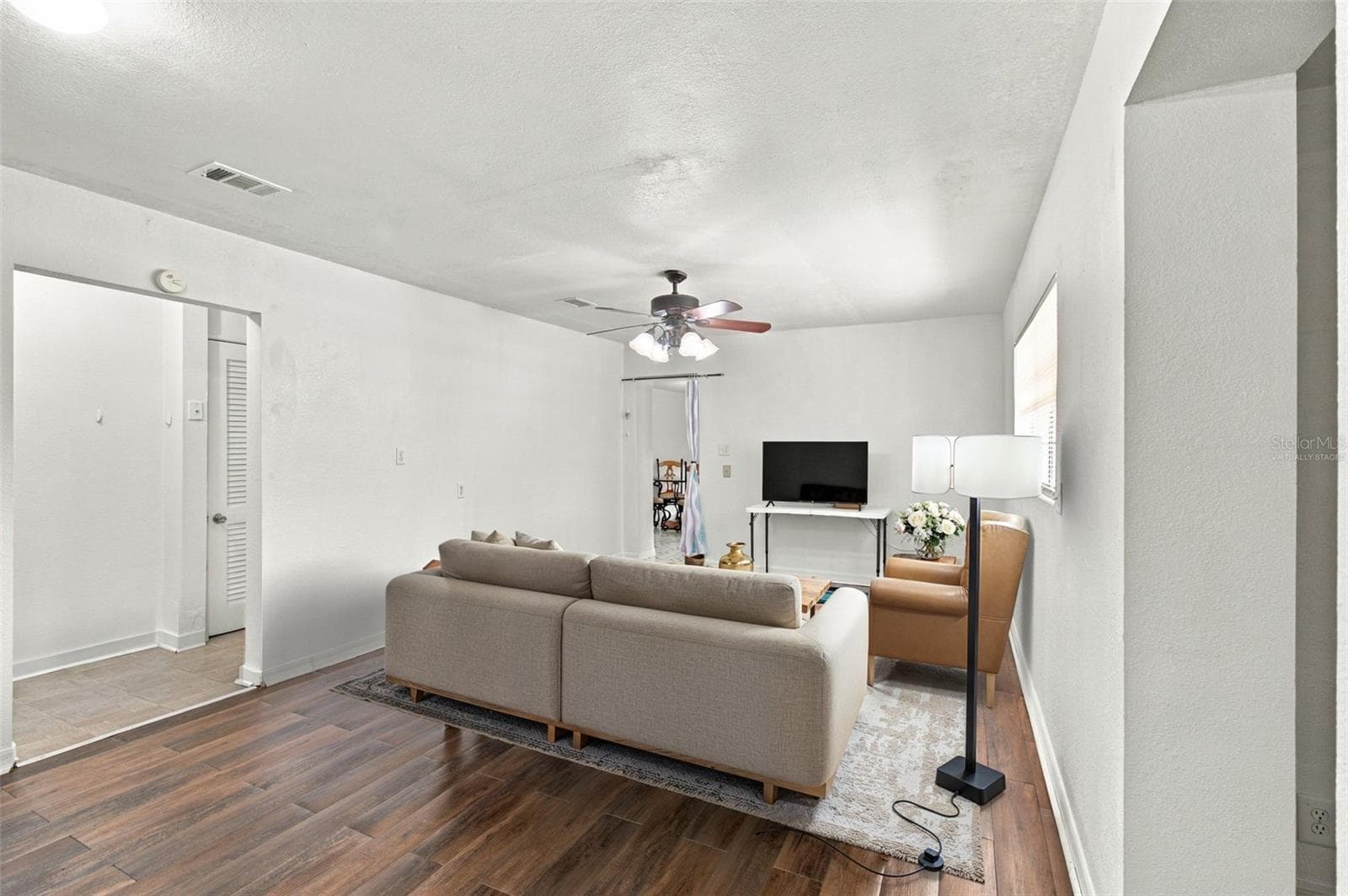 Virtually Staged - 1142 DOC COIL RD, BOWLING GREEN