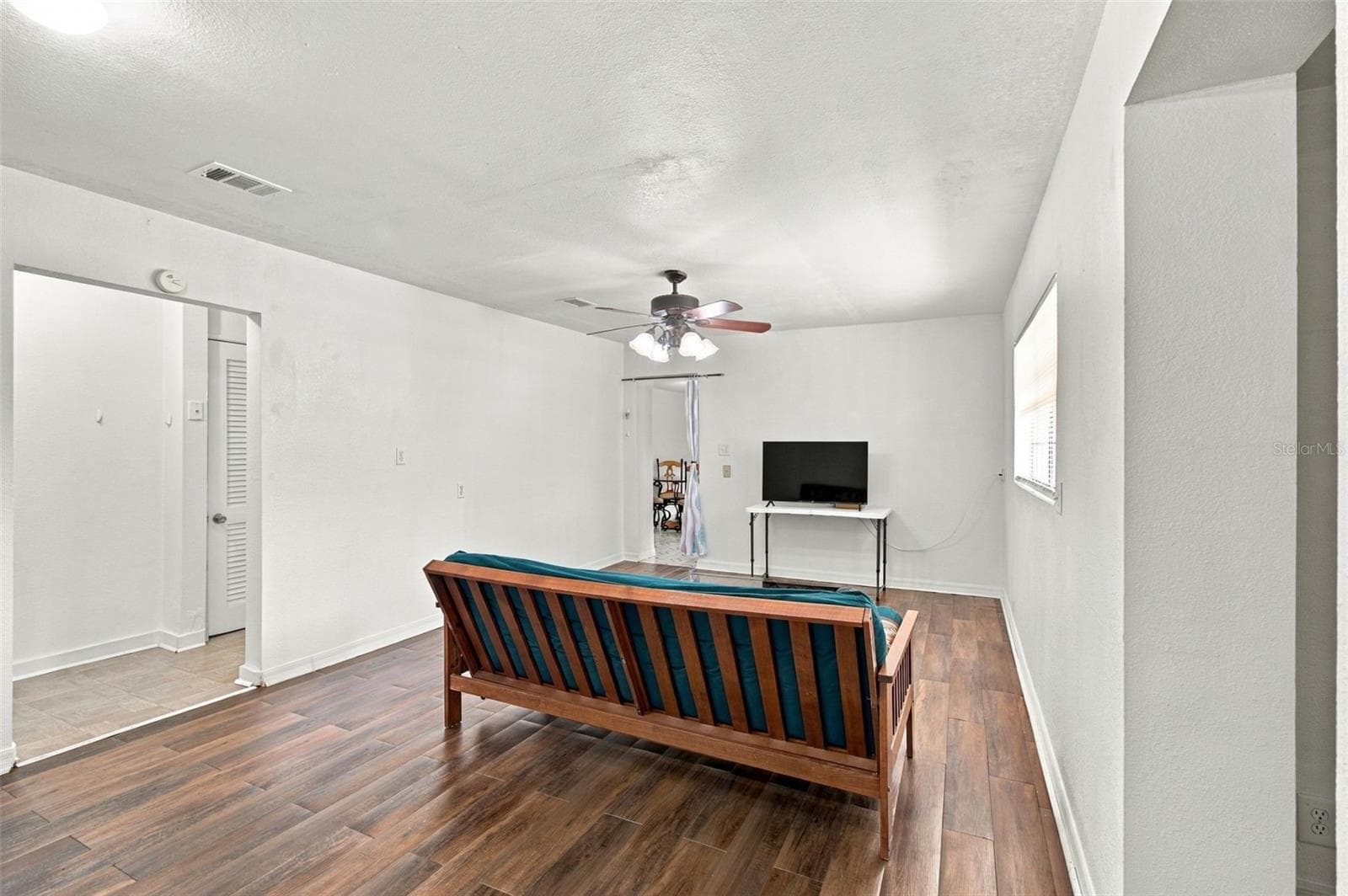 Single Family Residence at 1142 DOC COIL RD, BOWLING GREEN, photo 7 of 36