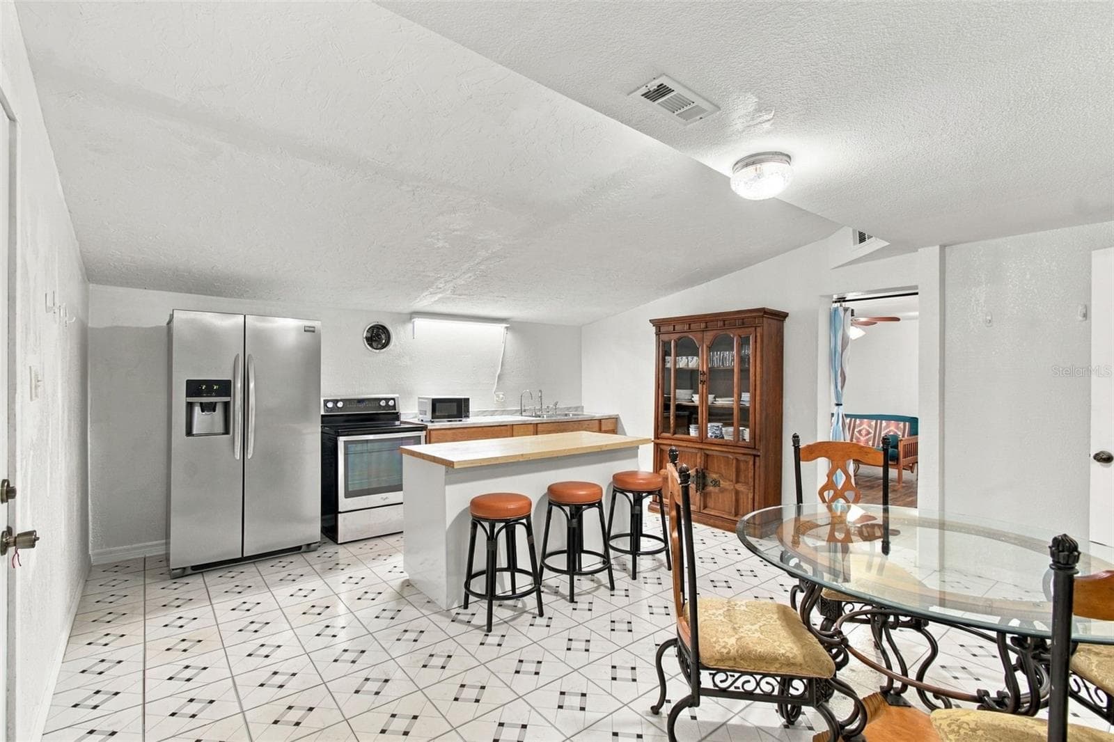 Single Family Residence at 1142 DOC COIL RD, BOWLING GREEN, photo 10 of 36