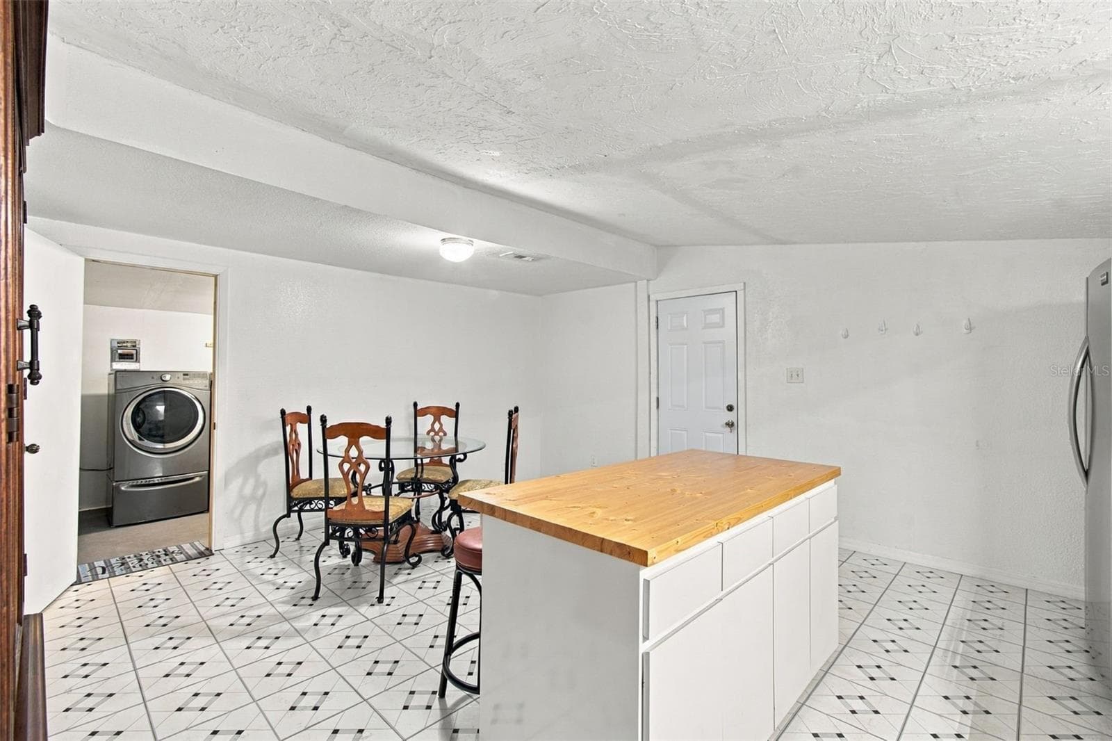 Single Family Residence at 1142 DOC COIL RD, BOWLING GREEN, photo 14 of 36
