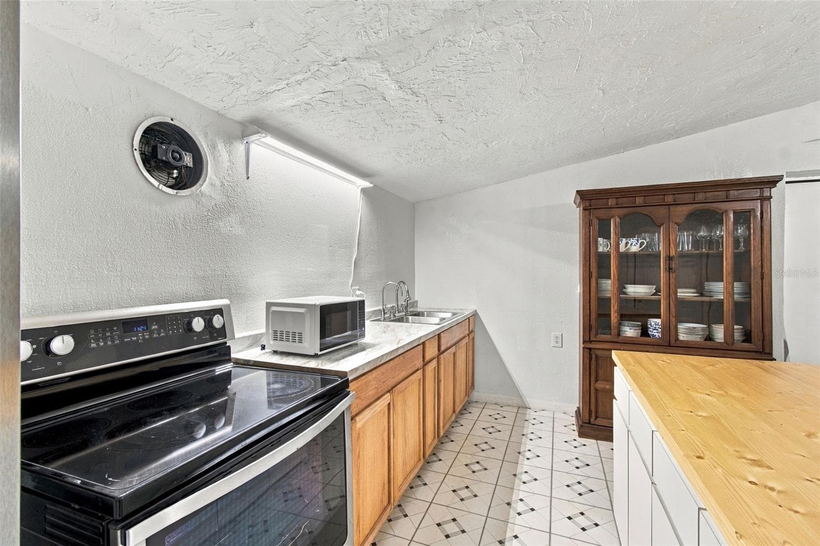 Single Family Residence at 1142 DOC COIL RD, BOWLING GREEN, photo 16 of 36