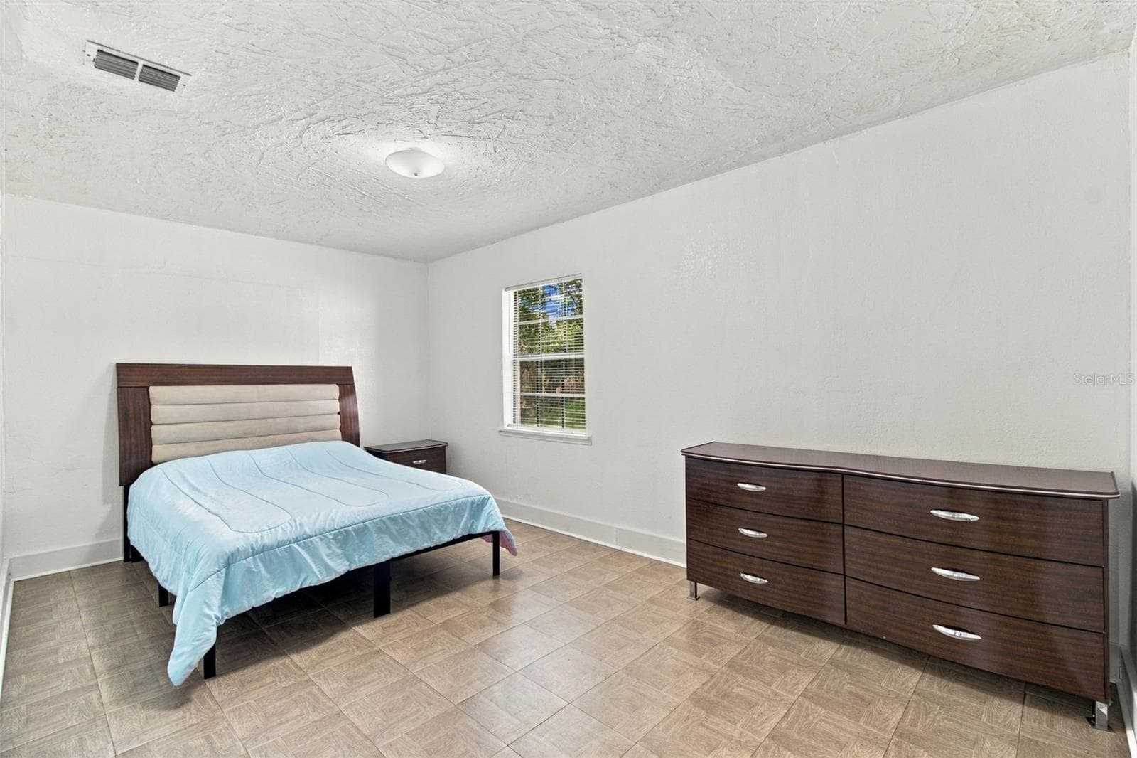 Single Family Residence at 1142 DOC COIL RD, BOWLING GREEN, photo 27 of 36