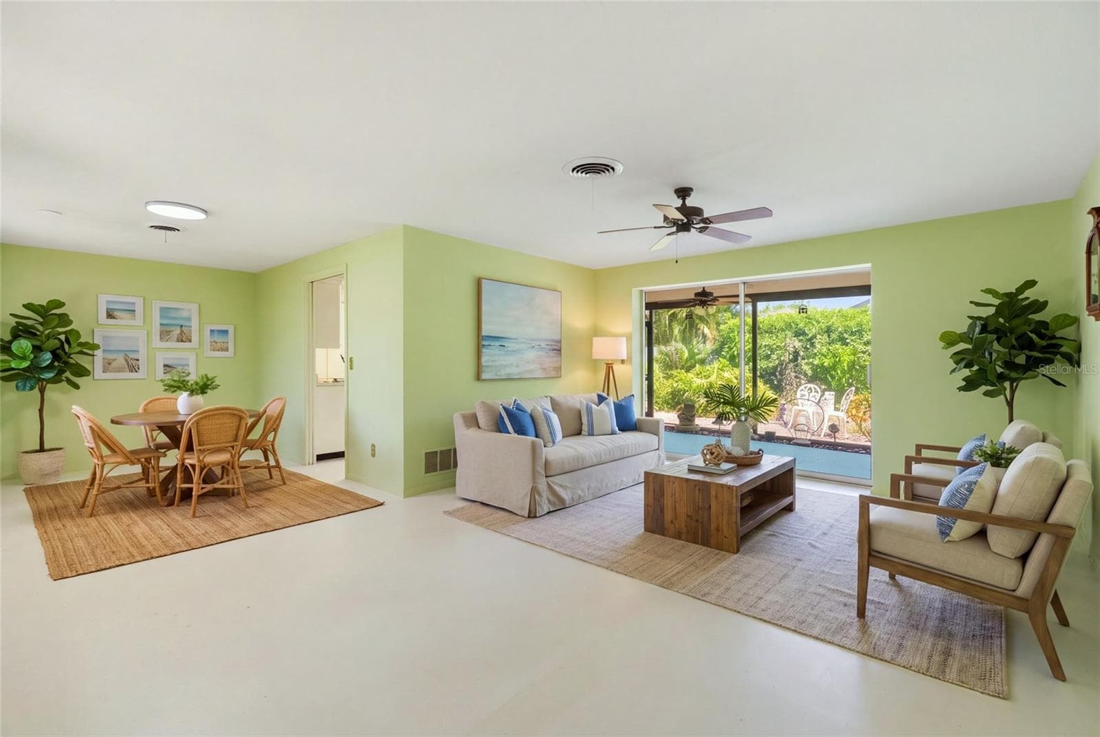 Single Family Residence at 437 BEACH PARK BLVD, VENICE, photo 6 of 33