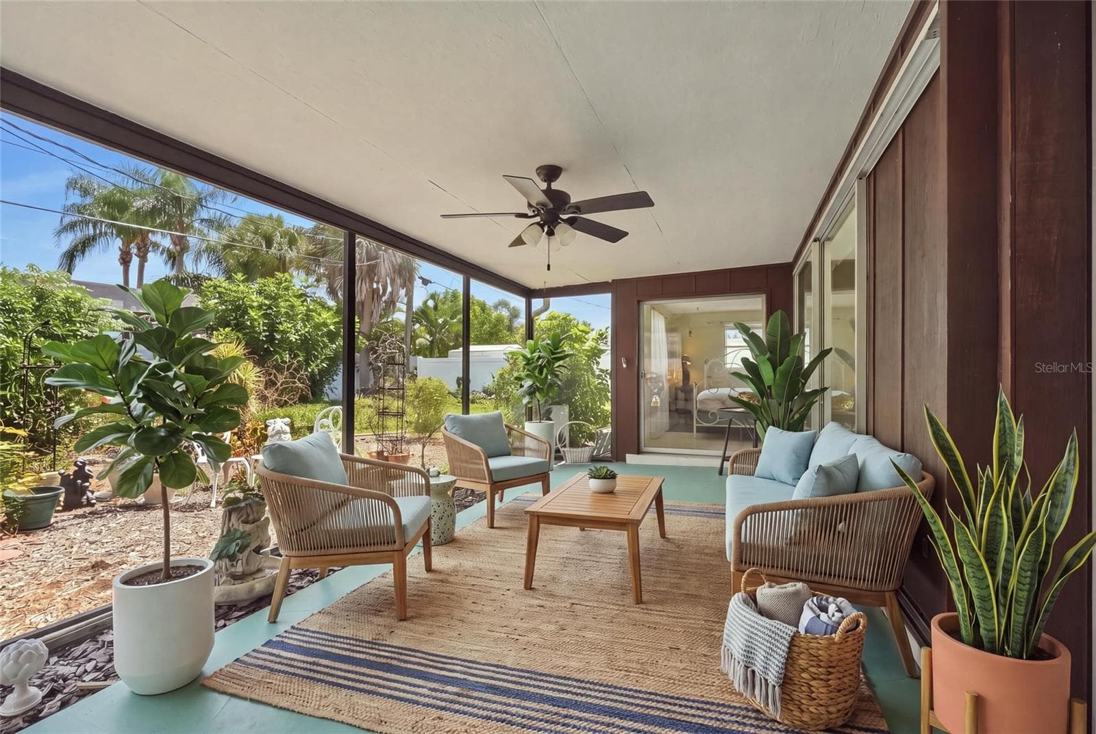 Single Family Residence at 437 BEACH PARK BLVD, VENICE, photo 26 of 33