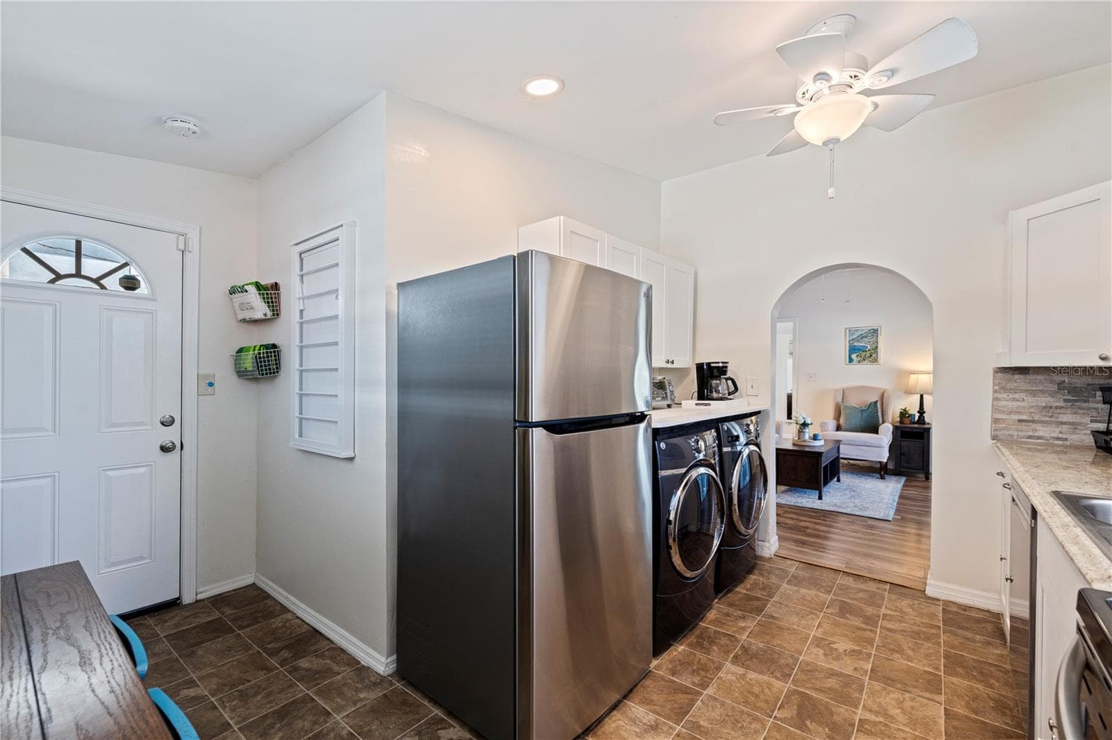 Single Family Residence at 327 25TH ST S, ST PETERSBURG, photo 16 of 47