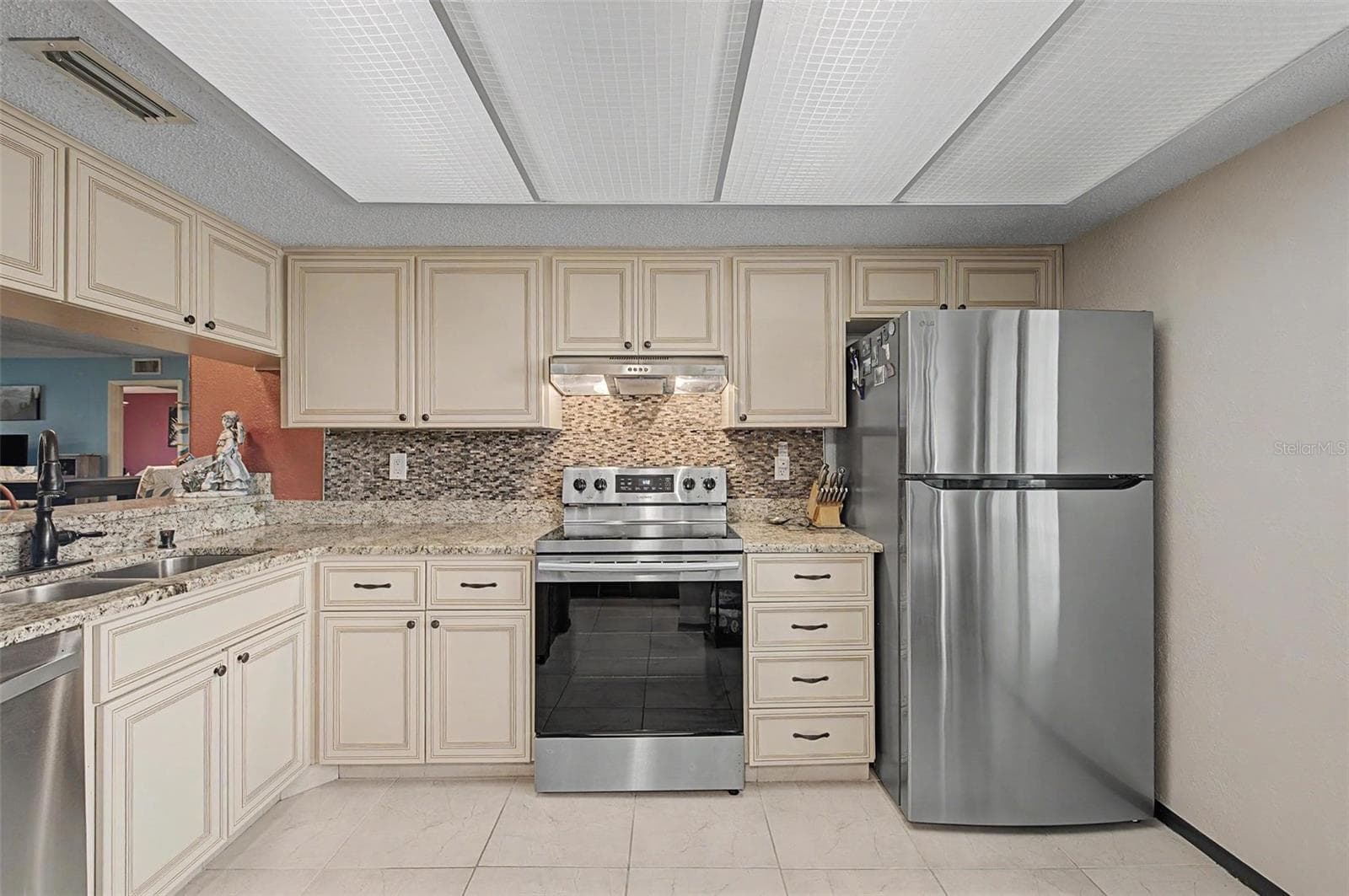Condominium at 221 CARYL WAY #221, OLDSMAR, photo 4 of 18