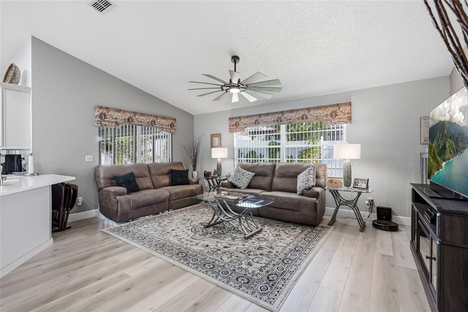 Single Family Residence at 8185 RHANBUOY RD, SPRING HILL, photo 12 of 44