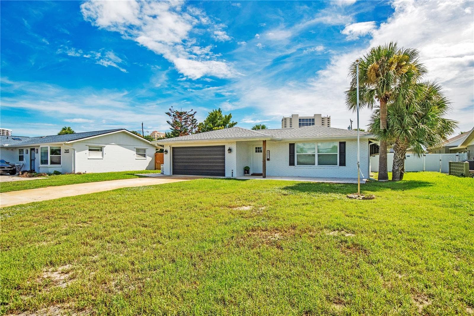 Single Family Residence at 2565 S PENINSULA DR, DAYTONA BEACH, photo 5 of 73