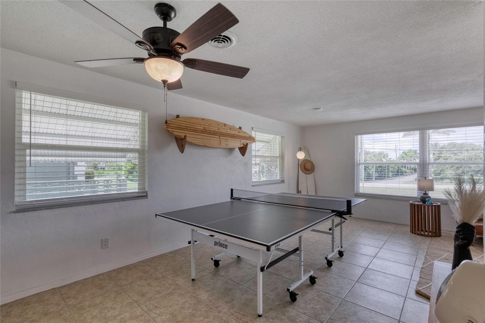 Single Family Residence at 2565 S PENINSULA DR, DAYTONA BEACH, photo 18 of 73