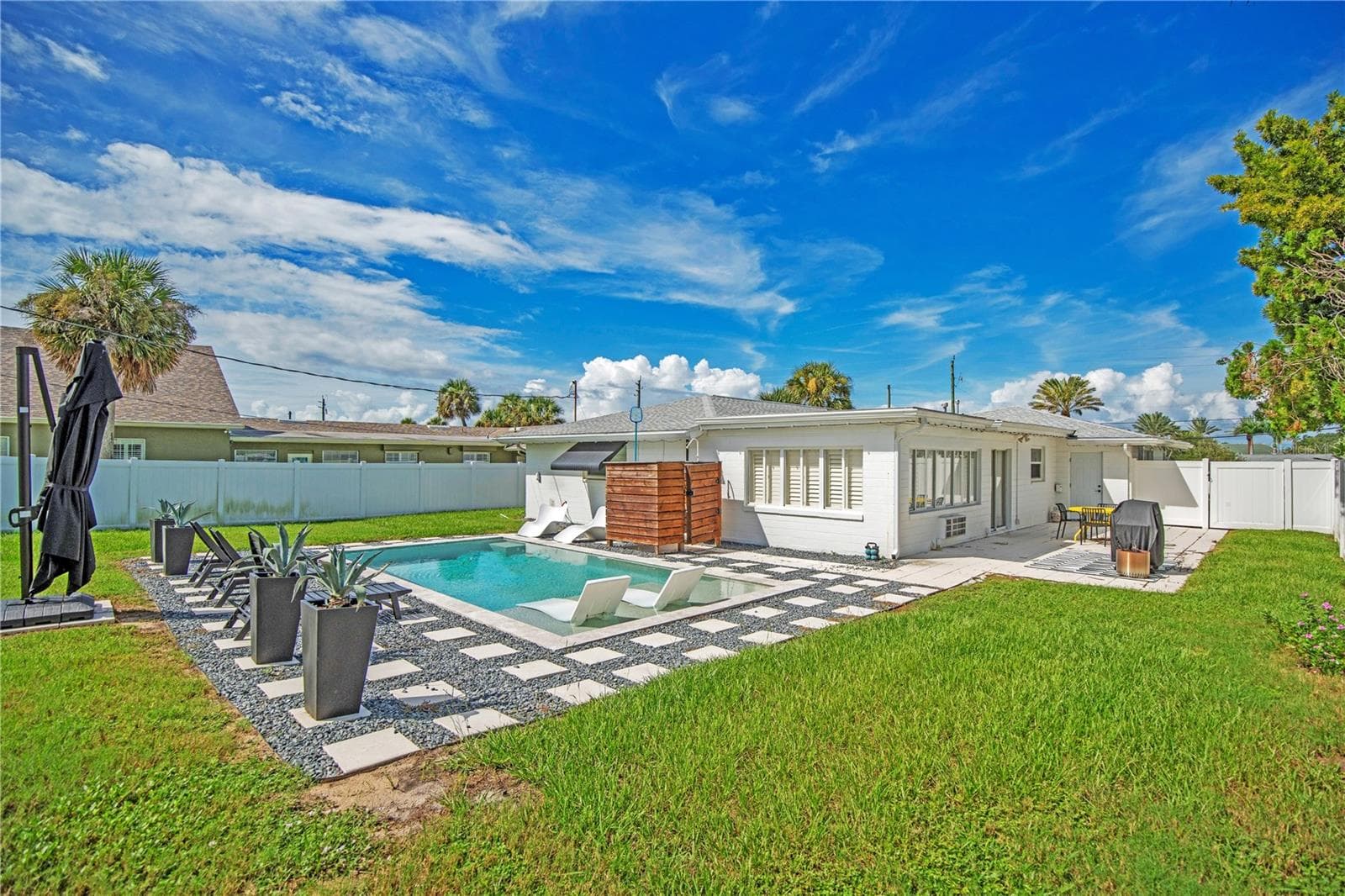 Single Family Residence at 2565 S PENINSULA DR, DAYTONA BEACH, photo 42 of 73