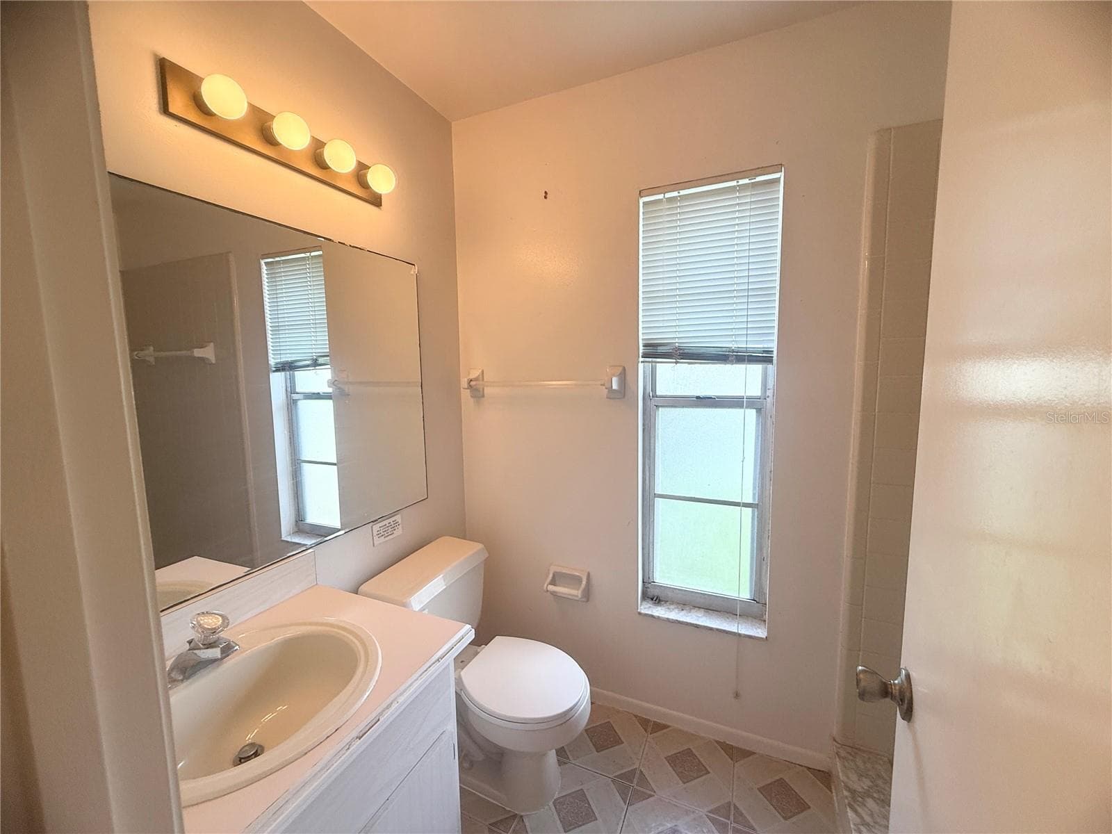 Single Family Residence at 5209 BROKEN ARROW DR, KISSIMMEE, photo 15 of 24