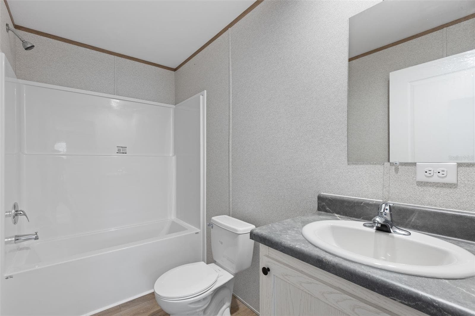 2nd Bathroom - 12371 NE 82ND PL, BRONSON