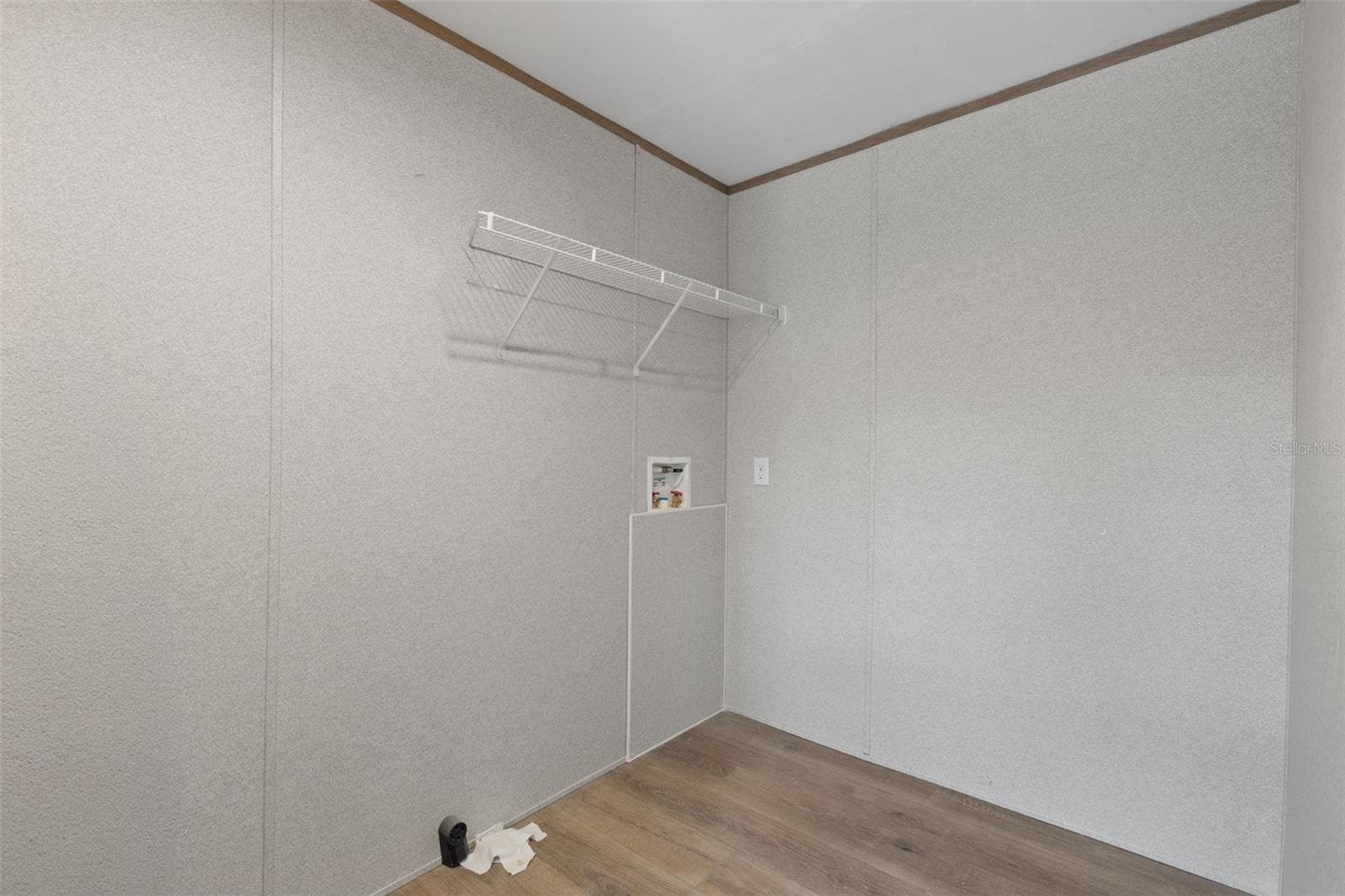 Laundry Room Area - 12371 NE 82ND PL, BRONSON