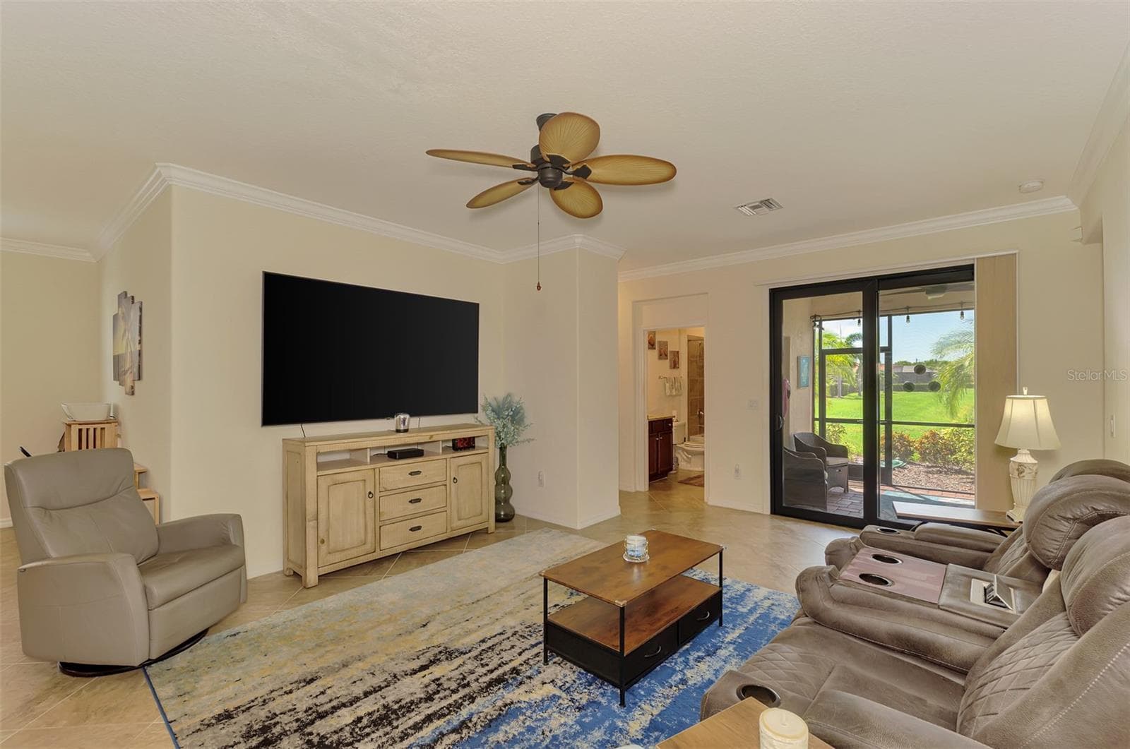 Single Family Residence at 9845 HILLTOP DR, VENICE, photo 21 of 91