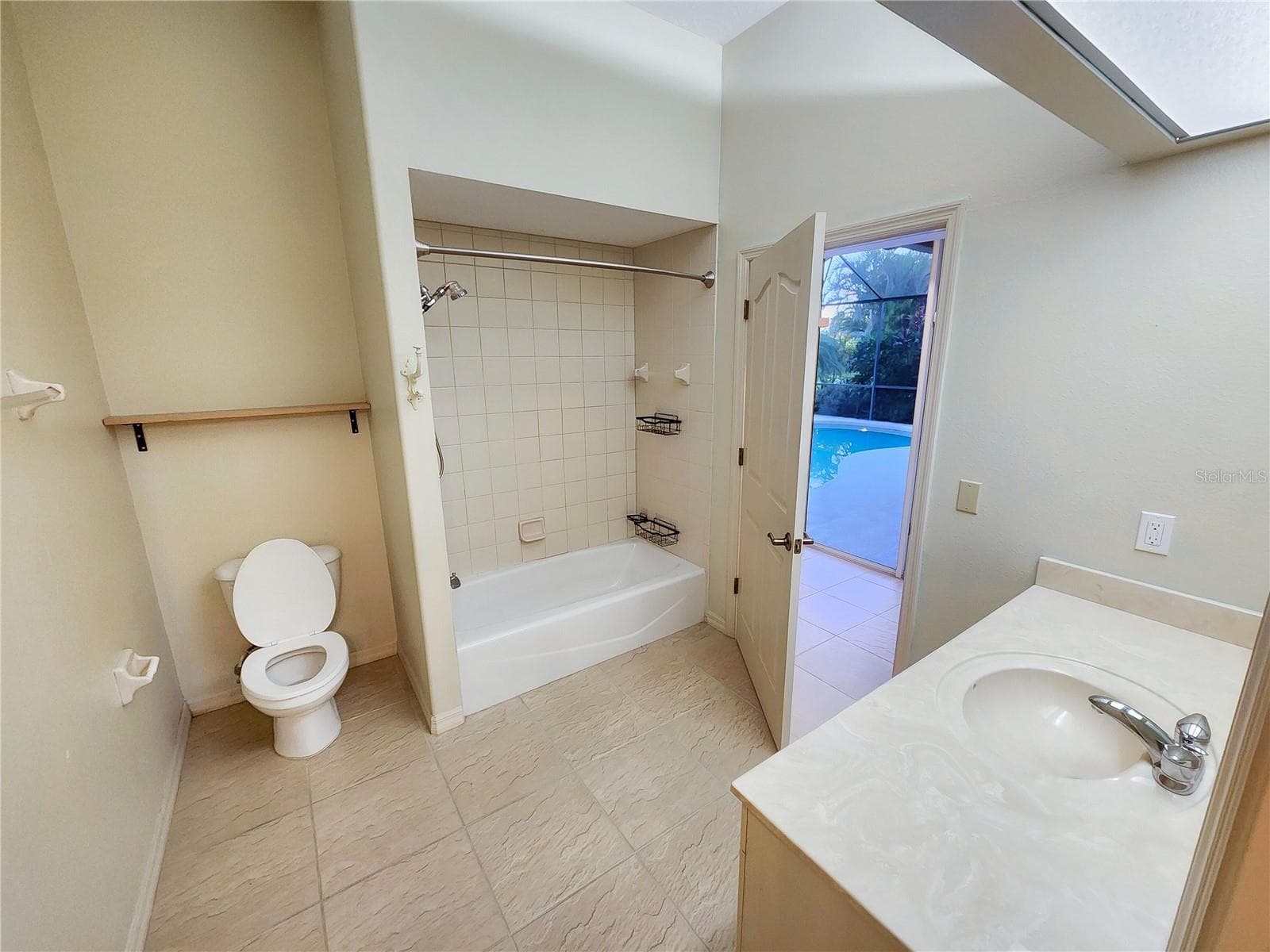 Guest bathroom - 6223 90TH AVENUE CIR E, PARRISH