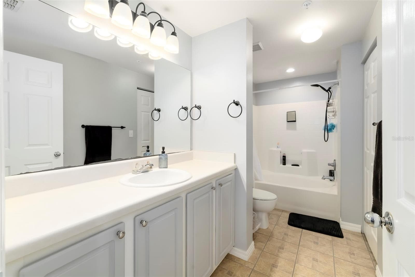 Primary Bathroom. - 5500 BENTGRASS DR #6-203, SARASOTA