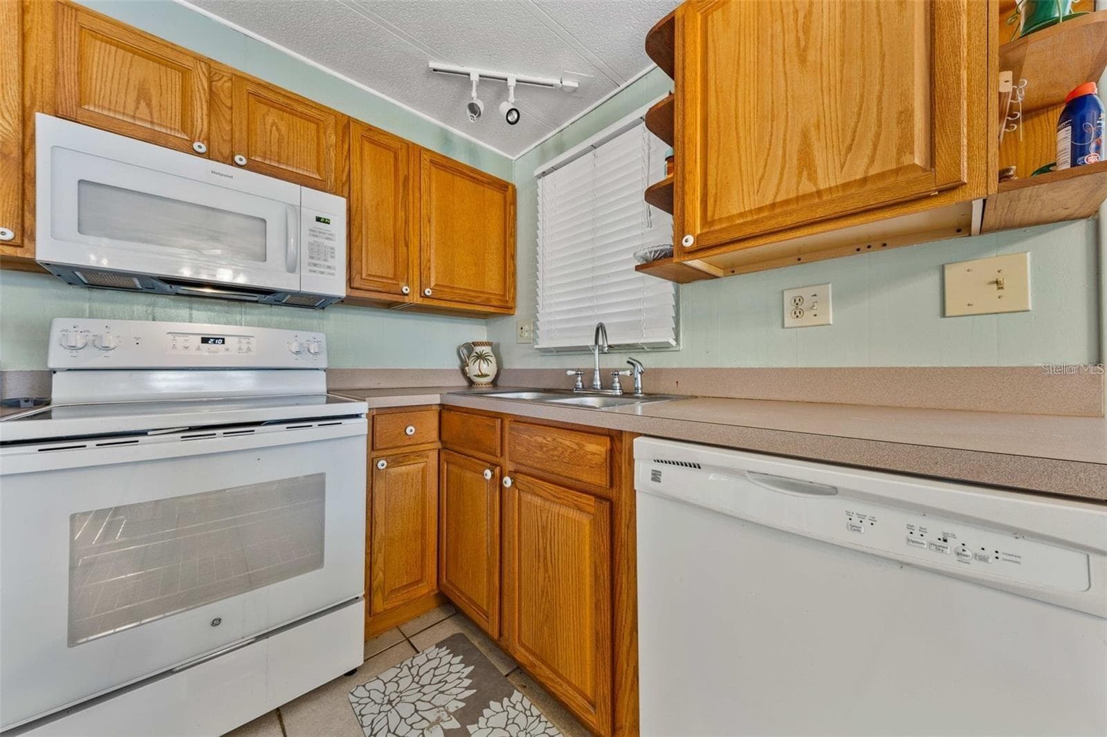 Mobile Home at 201 JACARANDA DR, LEESBURG, photo 20 of 27