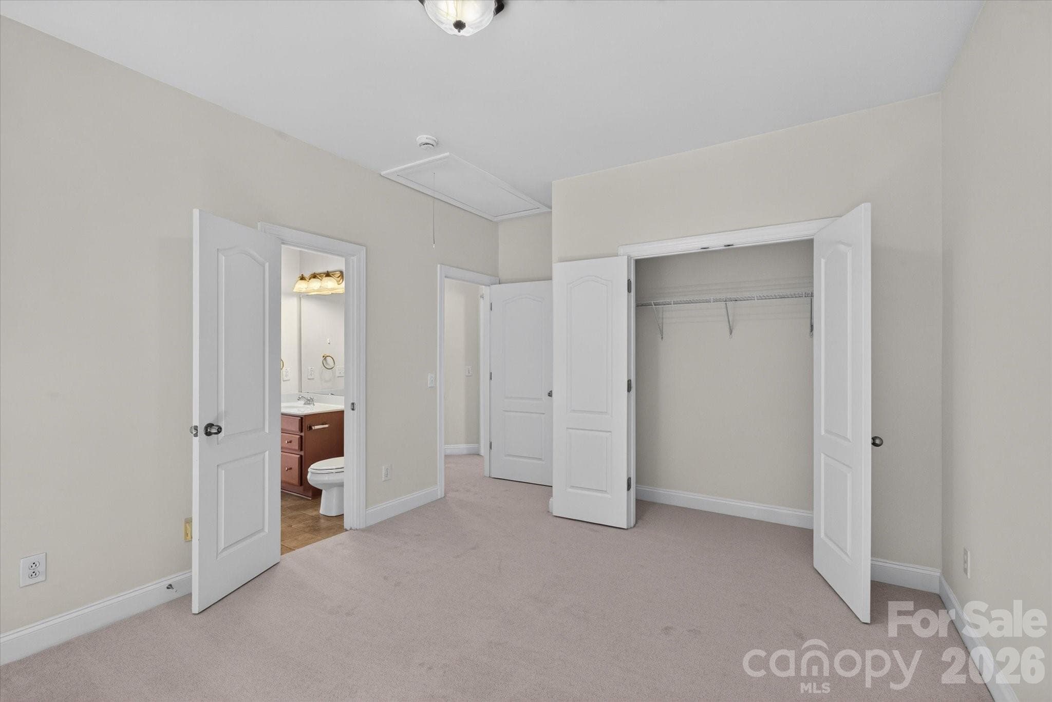 Single Family Residence at 10431 Alvarado Way, Charlotte, photo 34 of 48