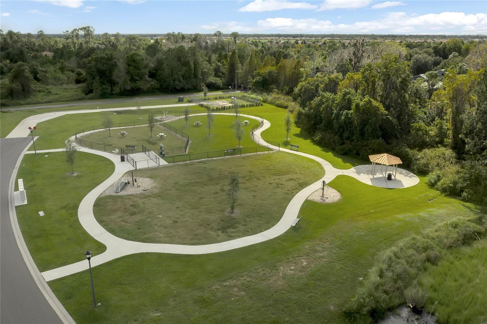 Dog Park & Walking Trails - 3541 RALEIGH DR, WINTER HAVEN