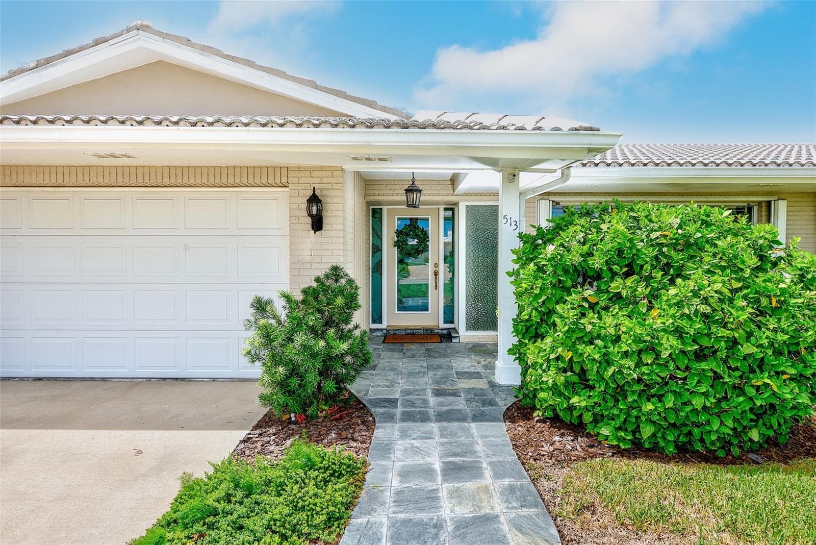 Single Family Residence at 513 HARBOR DR N, INDIAN ROCKS BEACH, photo 3 of 48