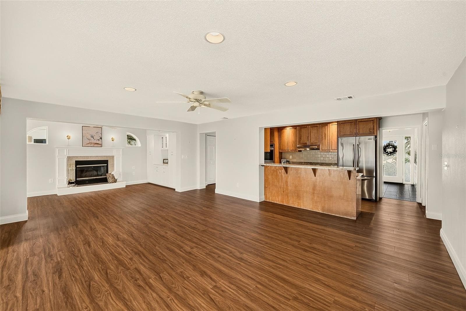 Single Family Residence at 513 HARBOR DR N, INDIAN ROCKS BEACH, photo 13 of 48