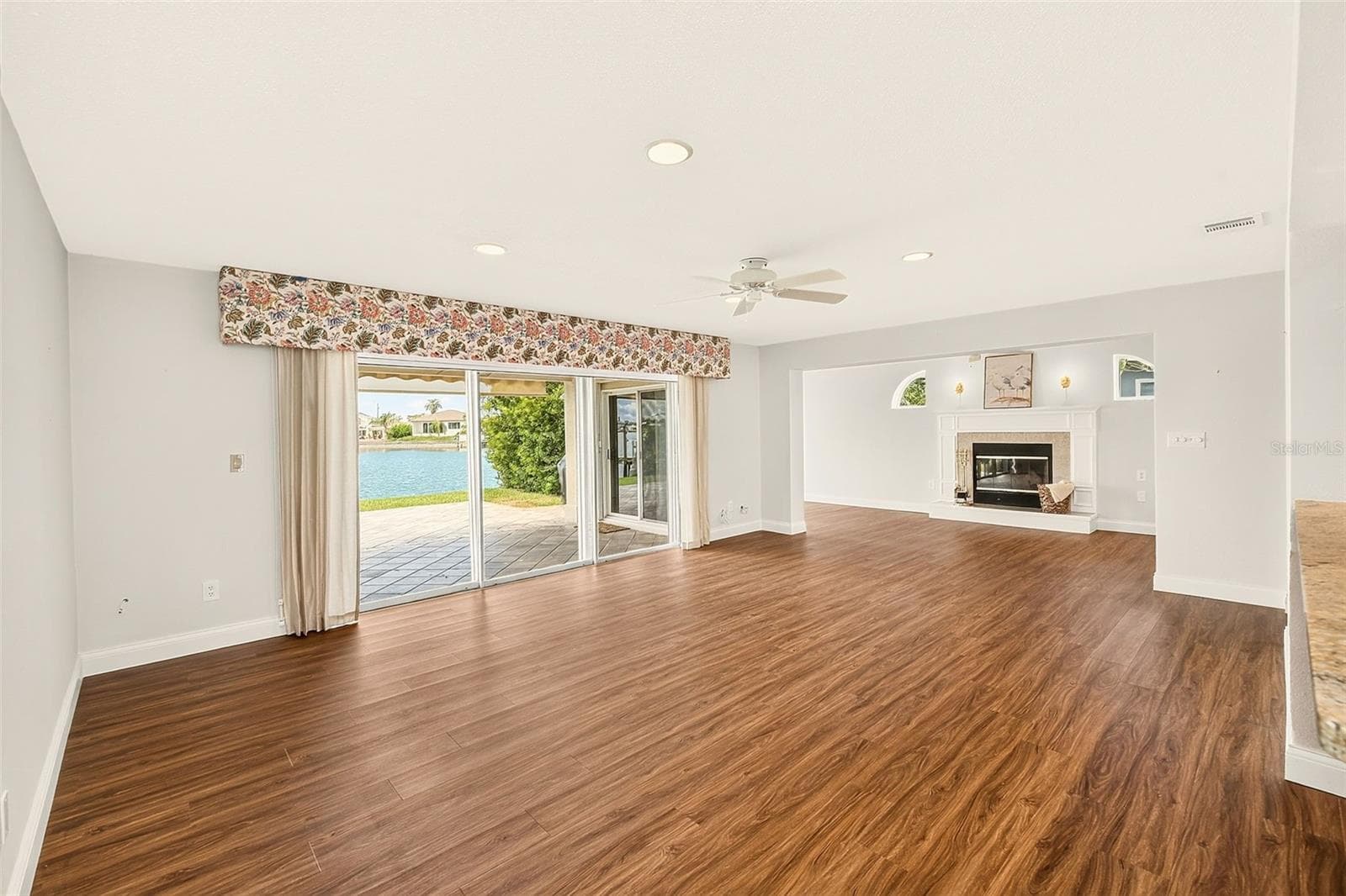 Single Family Residence at 513 HARBOR DR N, INDIAN ROCKS BEACH, photo 14 of 48
