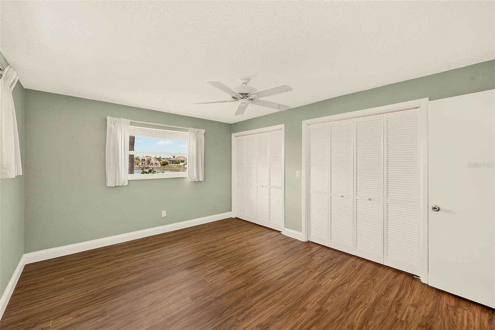 Single Family Residence at 513 HARBOR DR N, INDIAN ROCKS BEACH, photo 24 of 48